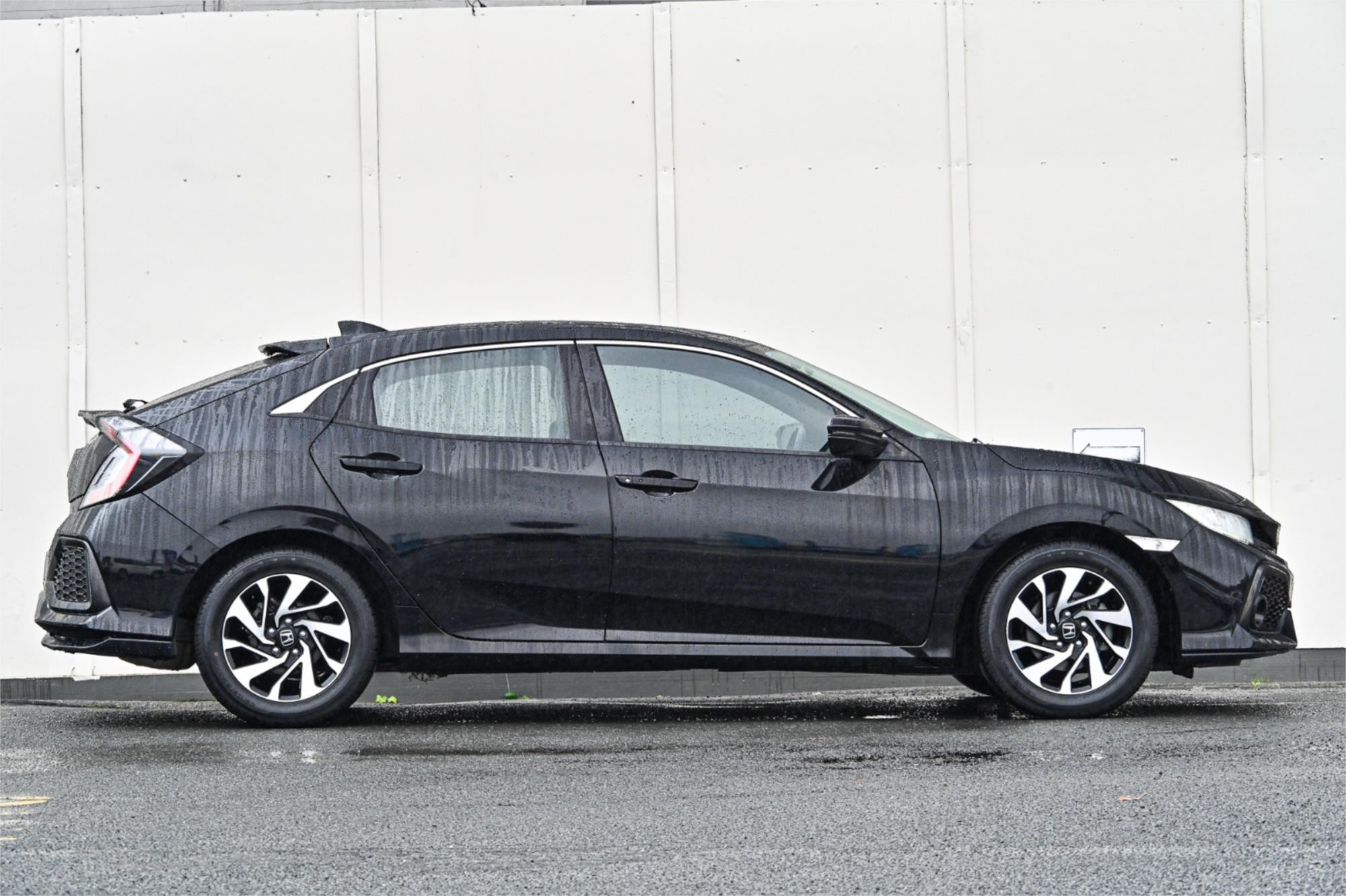 2017 HONDA CIVIC FK MY15 VTi-S 5 SP AUTOMATIC 5D HATCHBACK