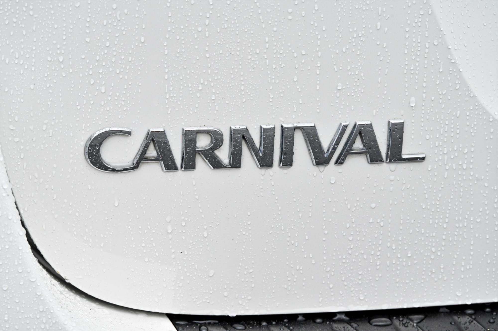 2018 KIA CARNIVAL YP MY18 SI 6 SP AUTOMATIC 4D WAGON