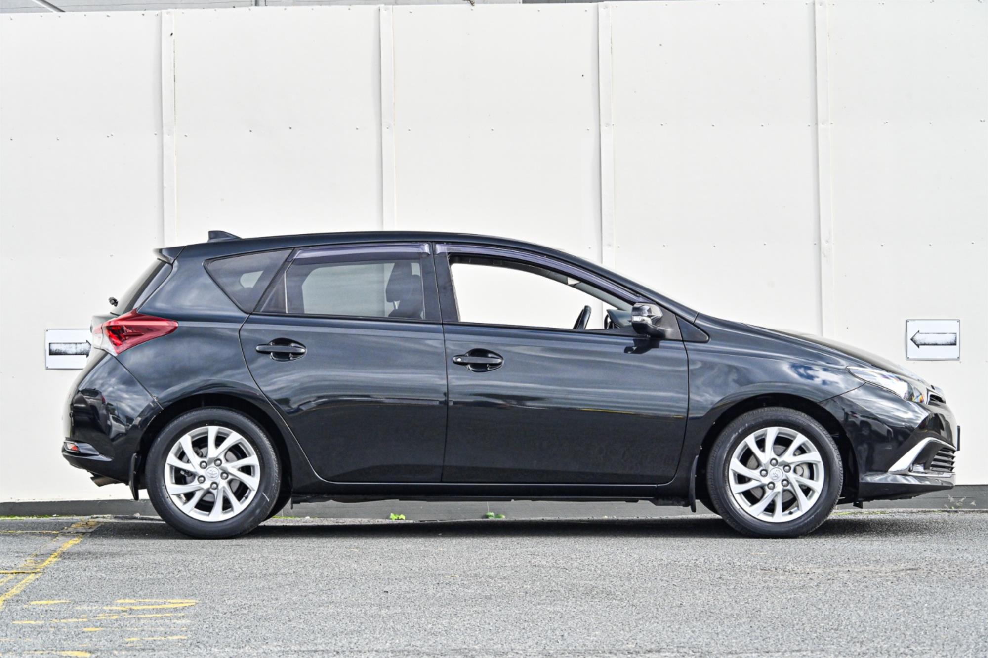 2017 TOYOTA COROLLA ZRE182R MY15 ASCENT CVT AUTO 7 SP SEQUENTIAL 5D HATCHBACK