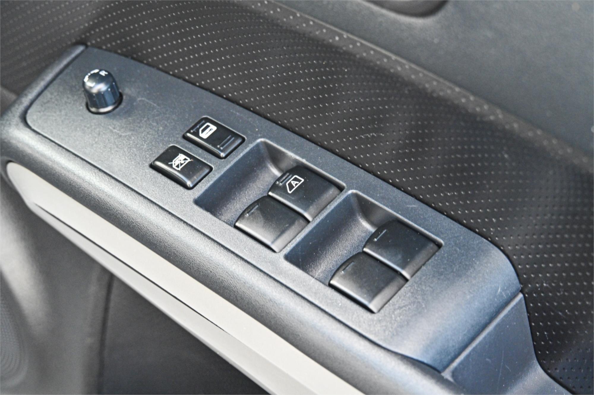 2012 NISSAN X-TRAIL T31 MY11 ST (FWD) CONTINUOUS VARIABLE 4D WAGON