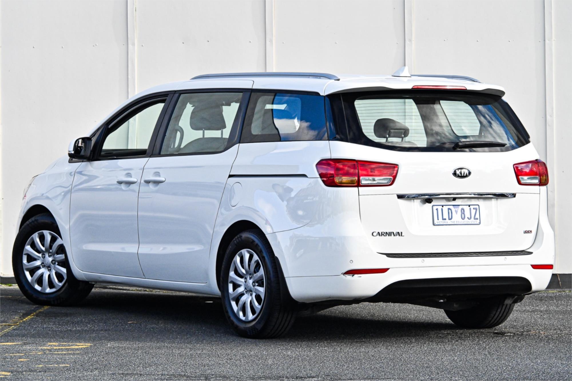 2017 KIA CARNIVAL YP MY17 S 6 SP AUTOMATIC 4D WAGON