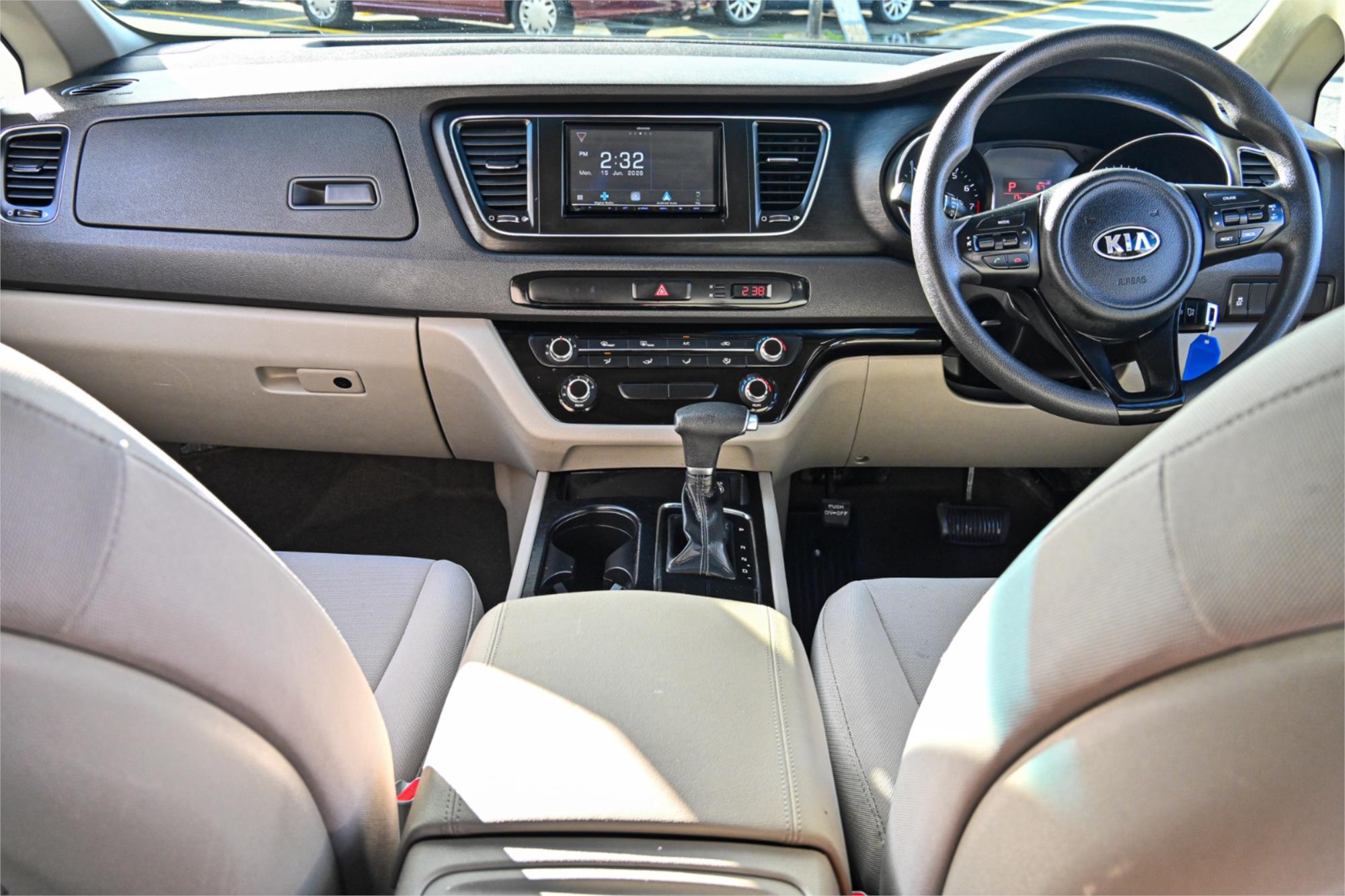 2017 KIA CARNIVAL YP MY17 S 6 SP AUTOMATIC 4D WAGON