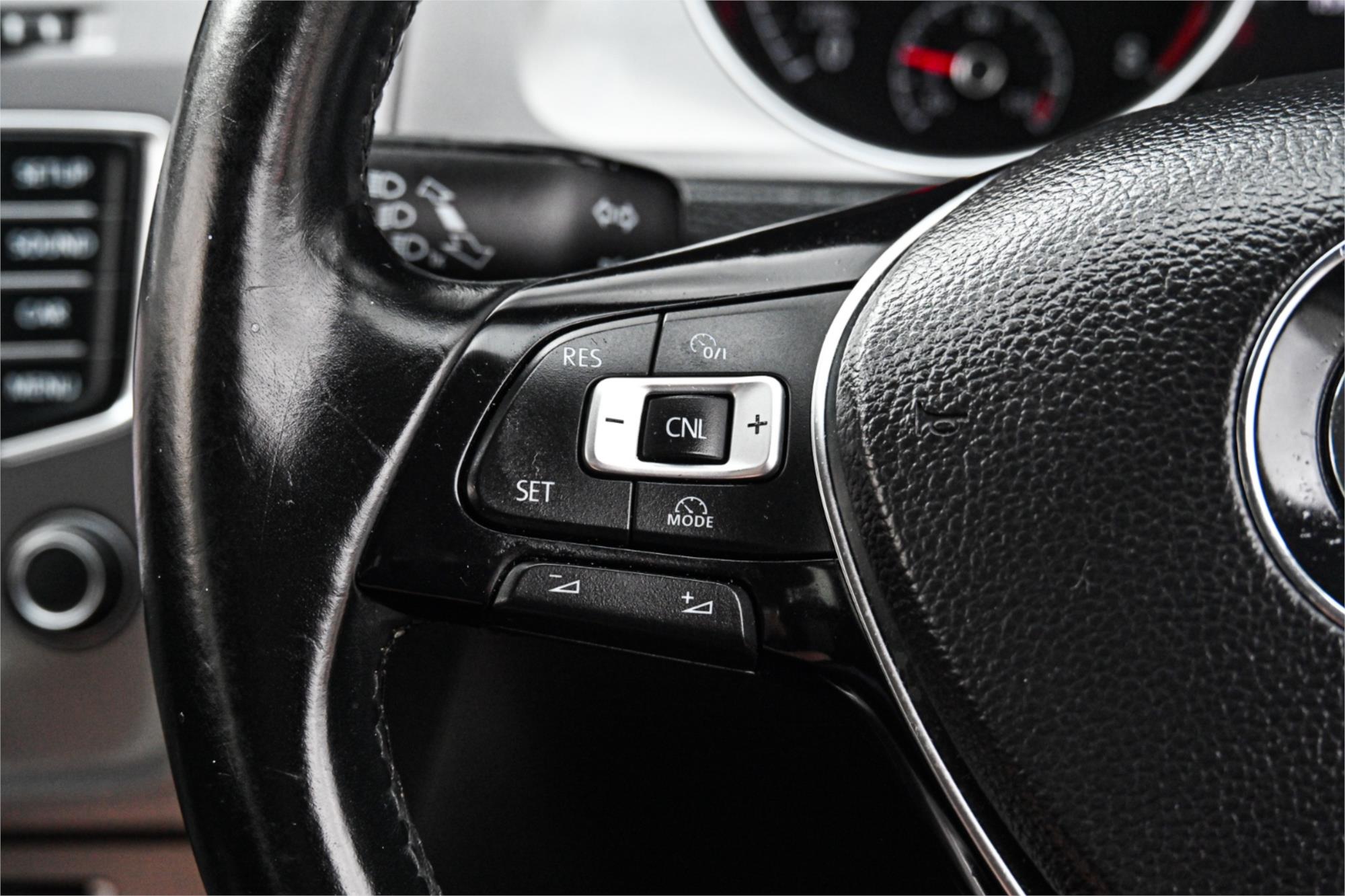 2014 VOLKSWAGEN GOLF AU MY14 90 TSI 6 SP MANUAL 5D HATCHBACK
