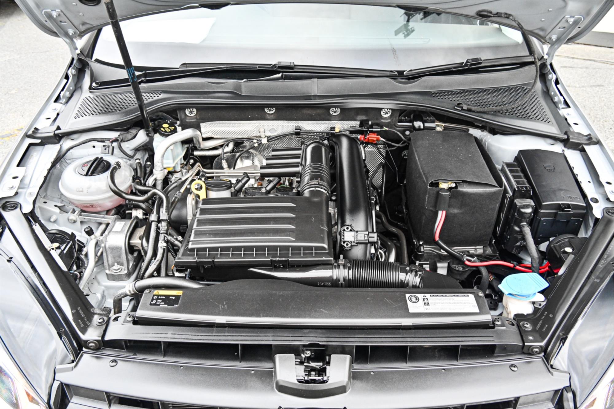 2014 VOLKSWAGEN GOLF AU MY14 90 TSI 6 SP MANUAL 5D HATCHBACK