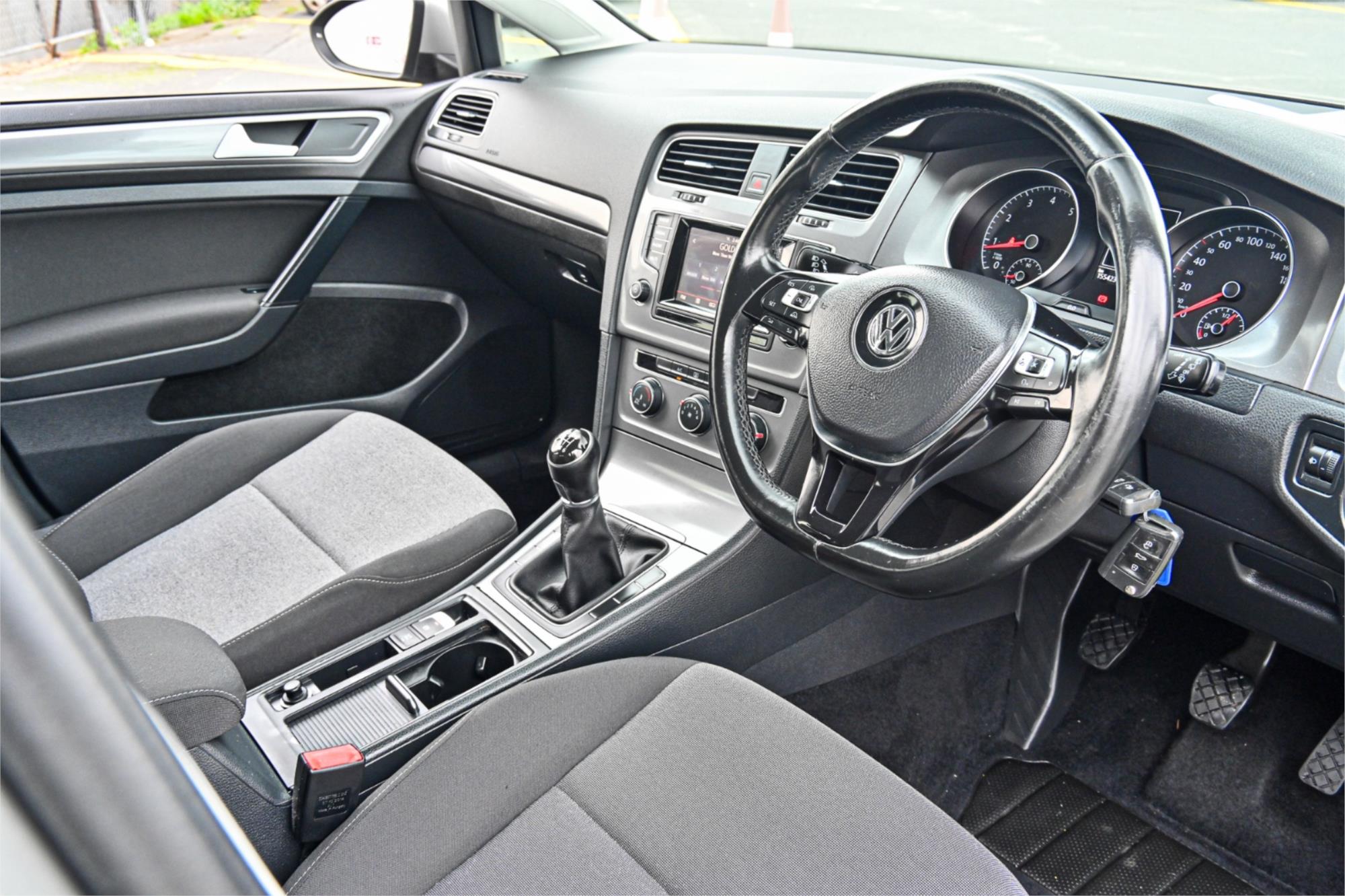 2014 VOLKSWAGEN GOLF AU MY14 90 TSI 6 SP MANUAL 5D HATCHBACK