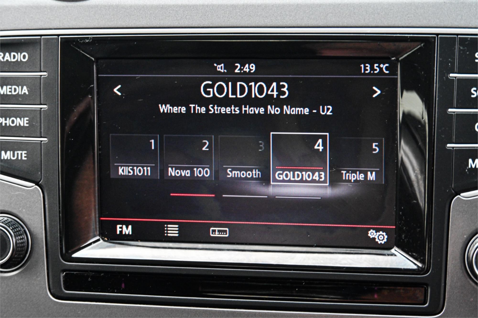 2014 VOLKSWAGEN GOLF AU MY14 90 TSI 6 SP MANUAL 5D HATCHBACK