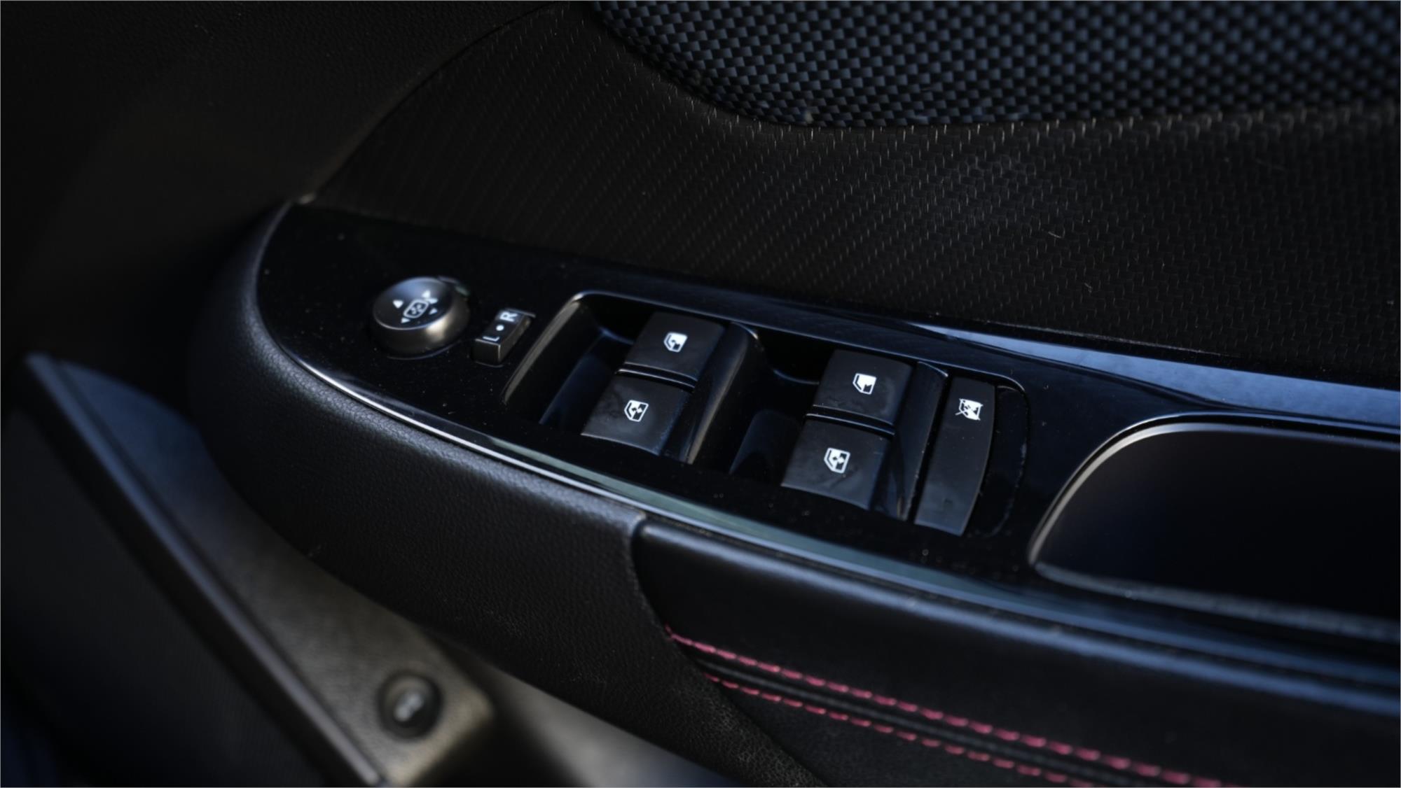 2016 HOLDEN COMMODORE VF II SV6 6 SP AUTOMATIC 4D SEDAN