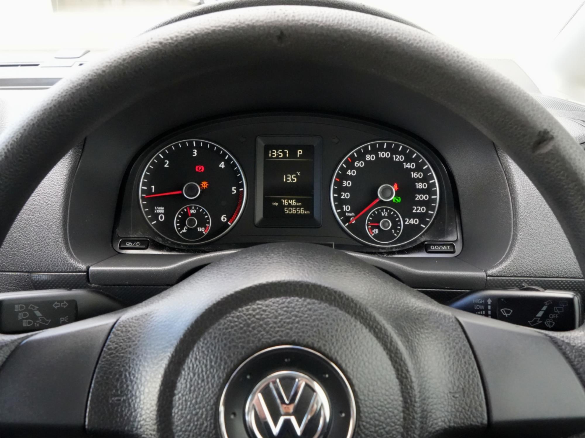 2012 VOLKSWAGEN CADDY 2K MY12 TDI250 5 SP MANUAL 3D VAN