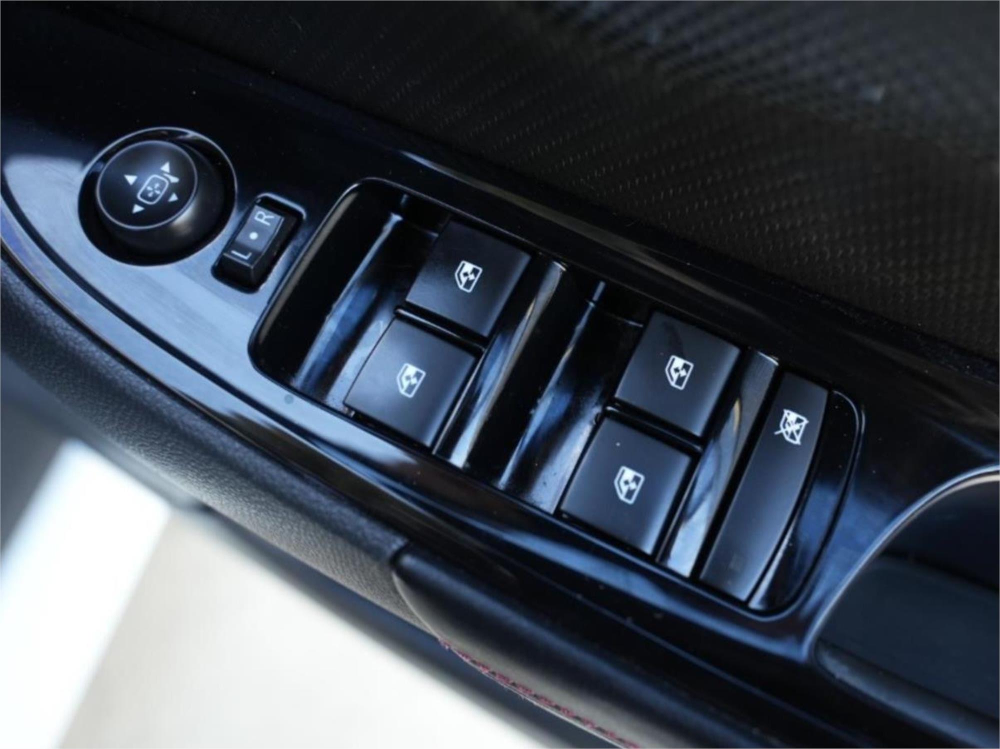 2016 HOLDEN COMMODORE VF II SV6 6 SP AUTOMATIC 4D SEDAN