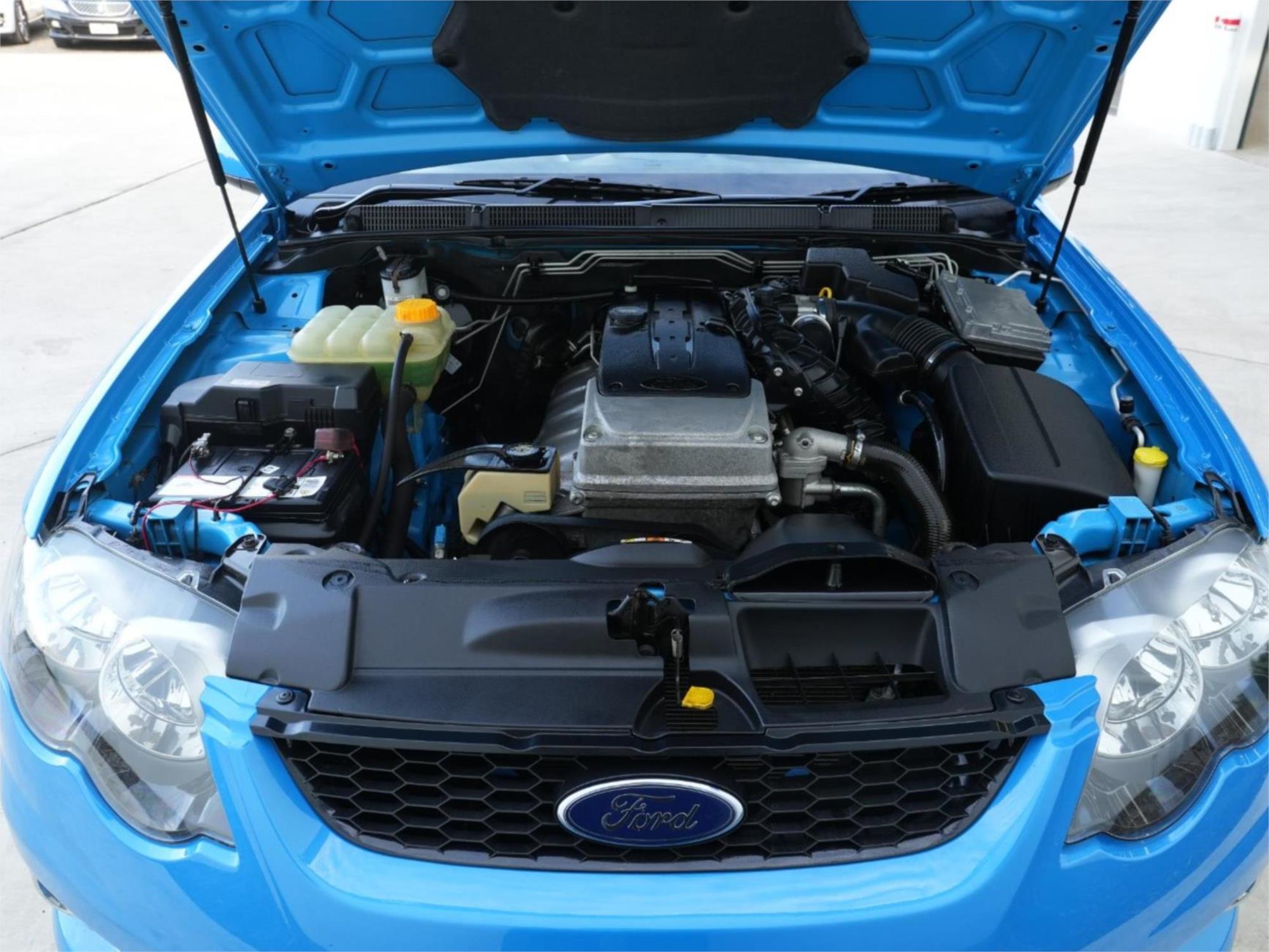 2009 FORD FALCON FG XR6 5 SP AUTO SEQ SPORT SHIFT 4D SEDAN