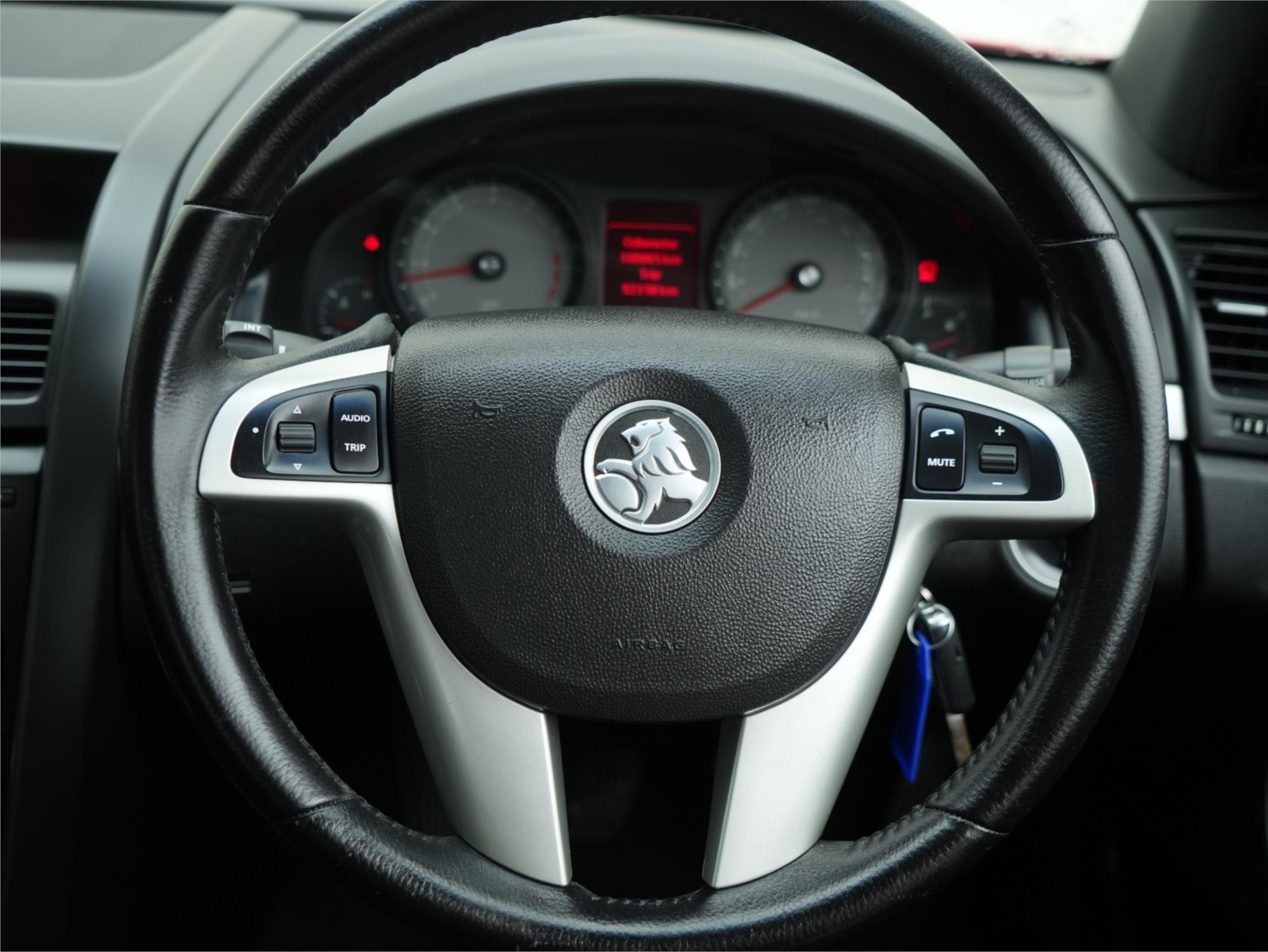 2010 HOLDEN COMMODORE VE II SV6 6 SP MANUAL 4D SEDAN
