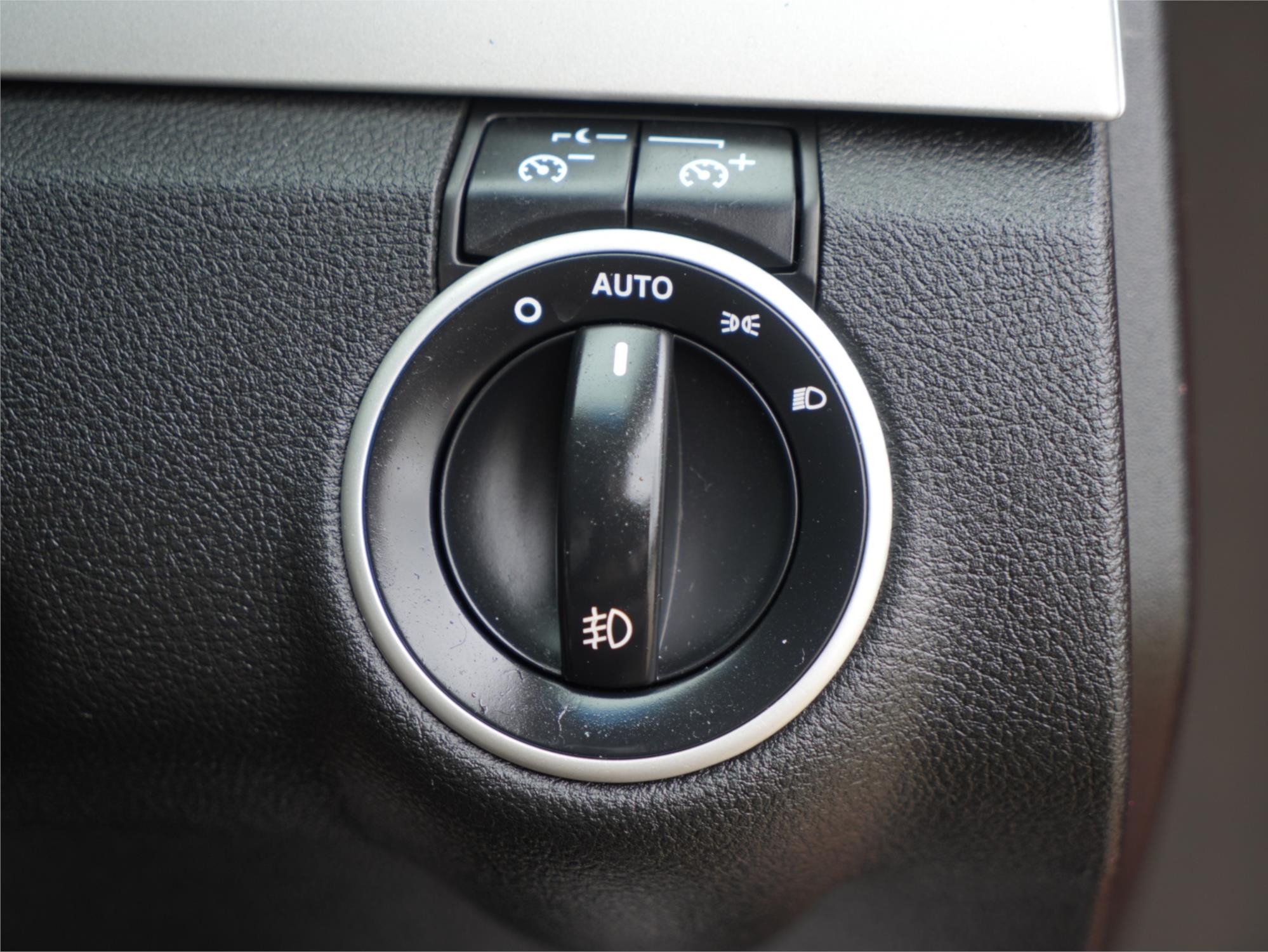 2010 HOLDEN COMMODORE VE II SV6 6 SP MANUAL 4D SEDAN