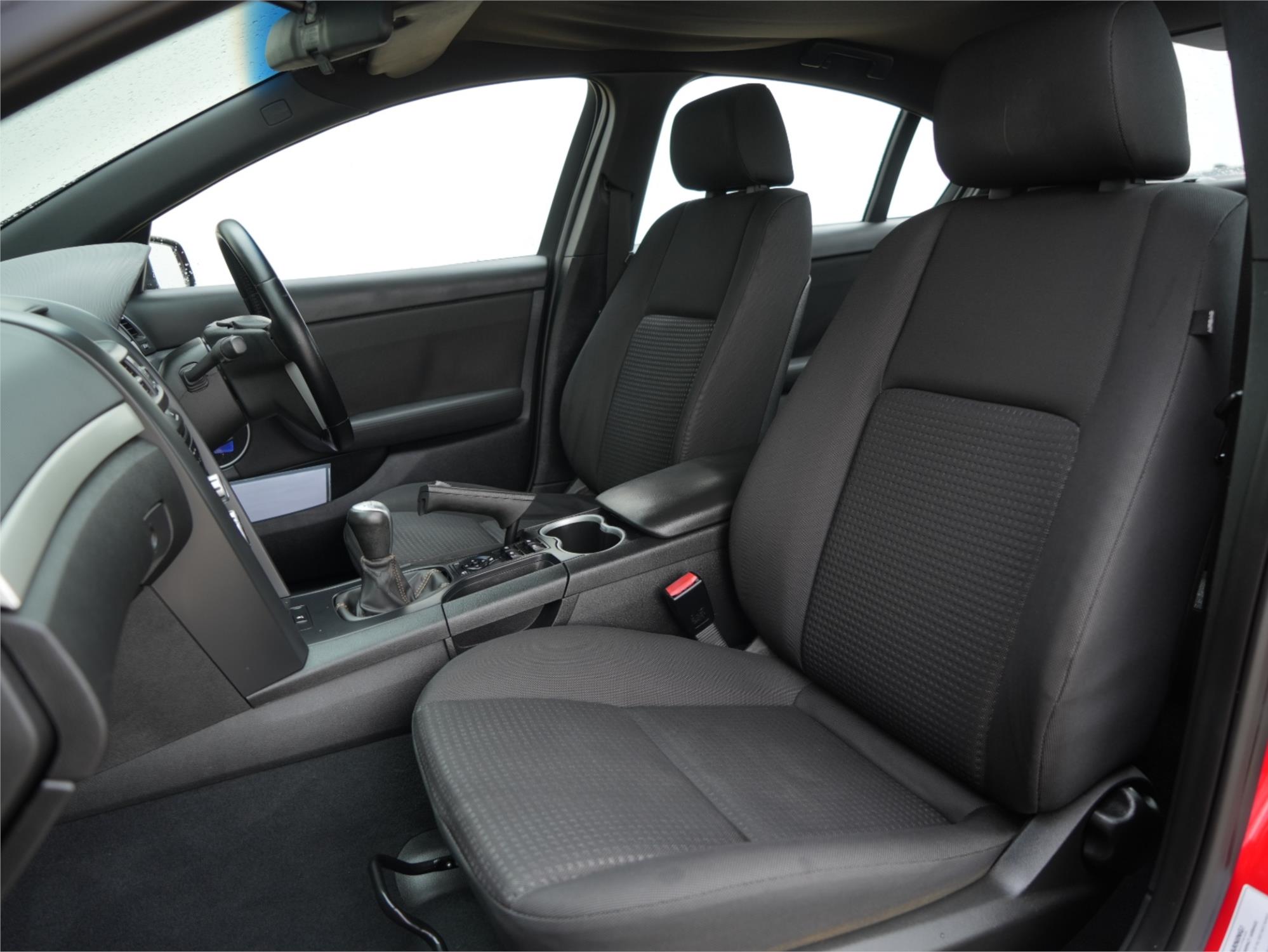 2010 HOLDEN COMMODORE VE II SV6 6 SP MANUAL 4D SEDAN