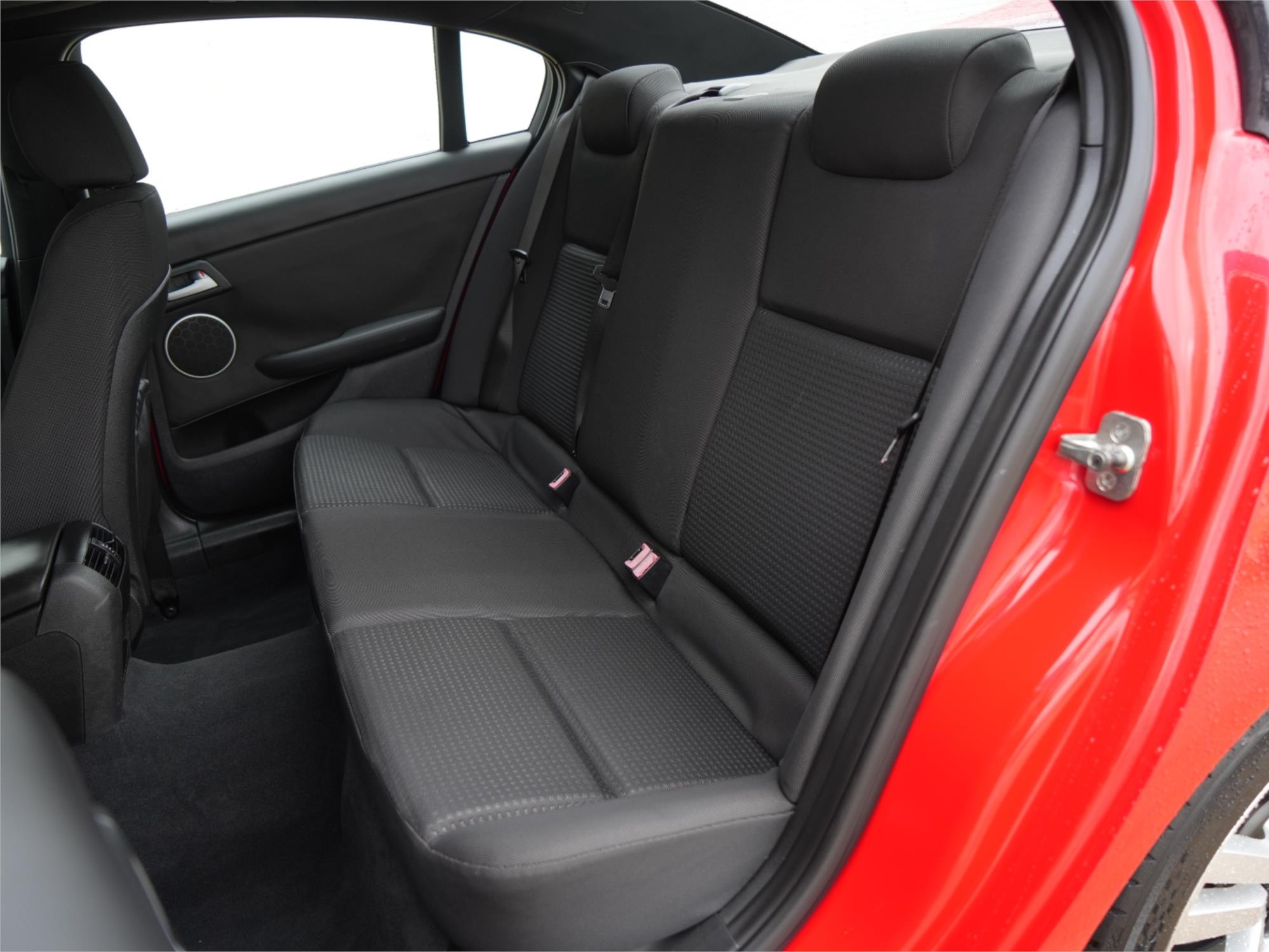 2010 HOLDEN COMMODORE VE II SV6 6 SP MANUAL 4D SEDAN