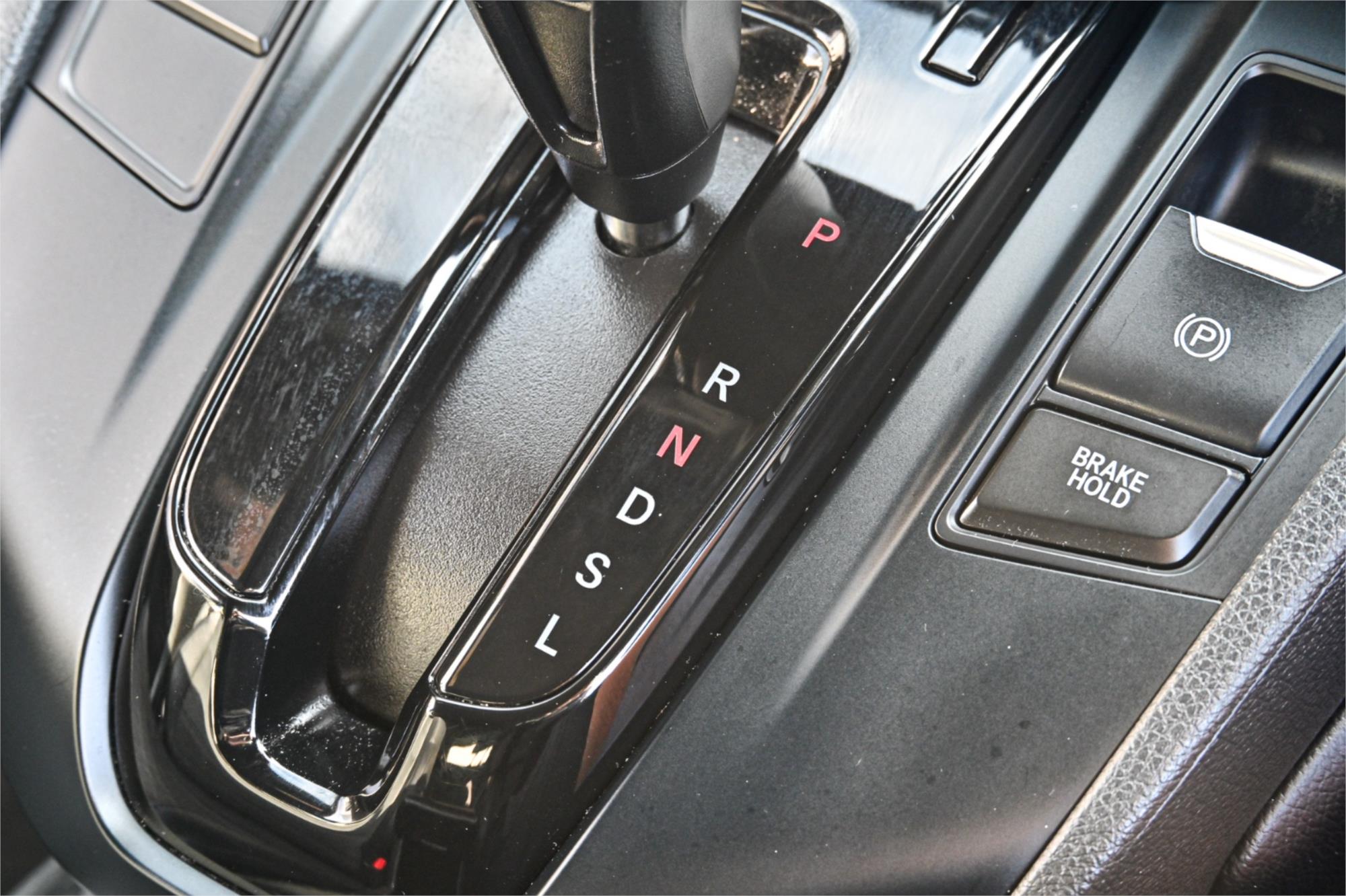 2023 HONDA CR-V MY22 BLACK EDITION (2WD) 5 SEATS CONTINUOUS VARIABLE 4D WAGON