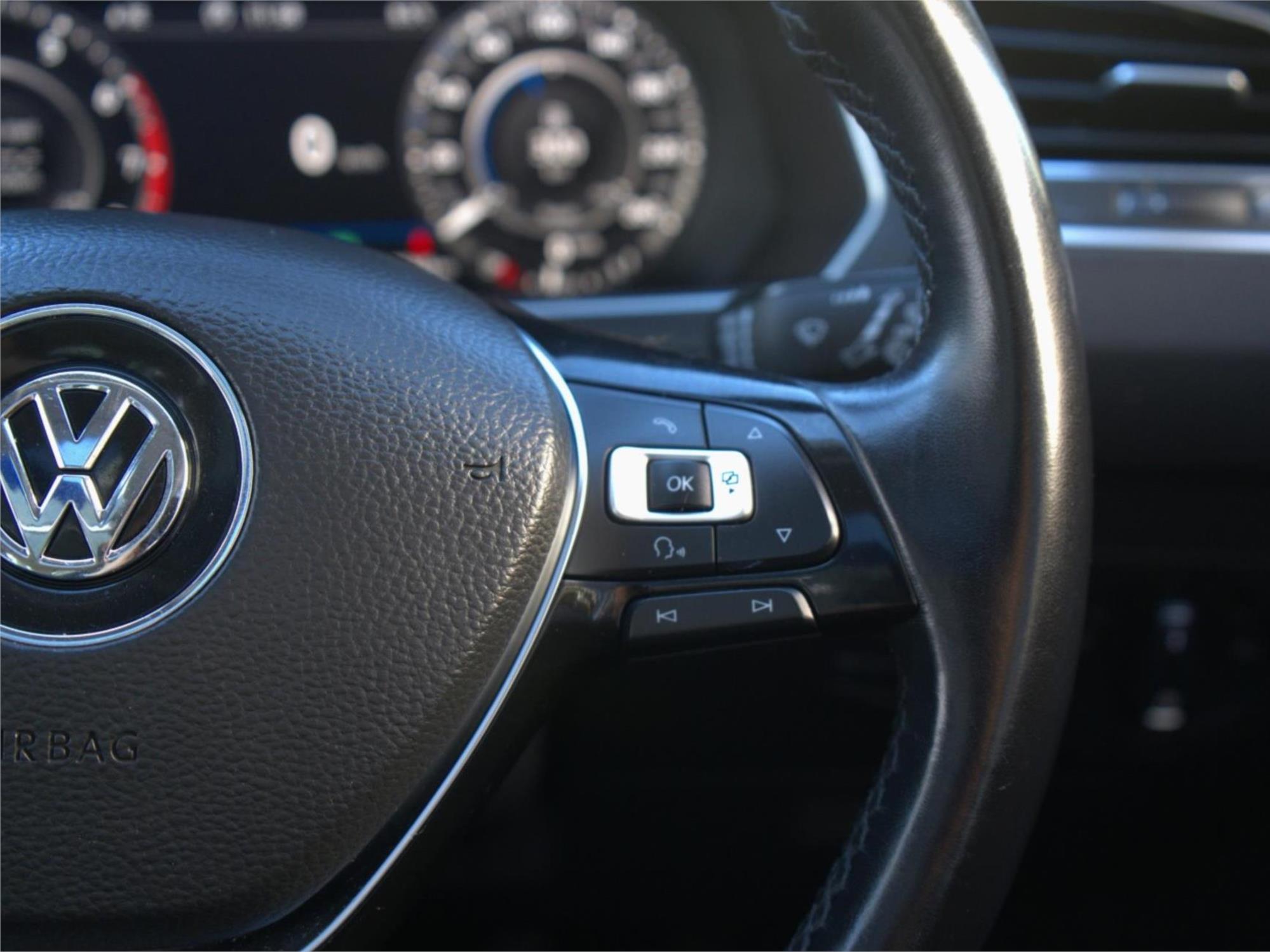 2017 VOLKSWAGEN TIGUAN 5NA 110 TSI COMFORTLINE 6 SP AUTO DIRECT SHIFT 4D WAGON
