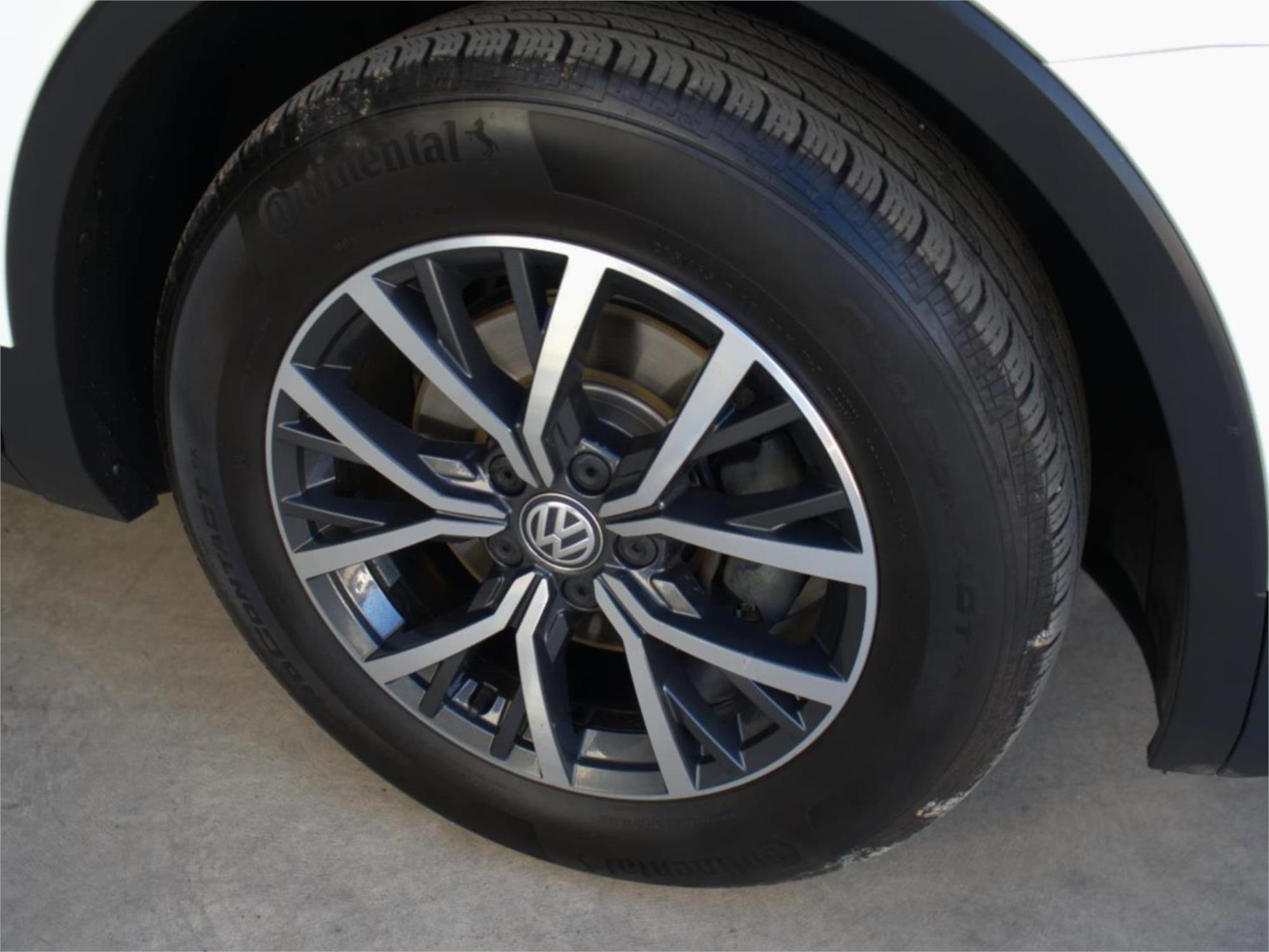 2017 VOLKSWAGEN TIGUAN 5NA 110 TSI COMFORTLINE 6 SP AUTO DIRECT SHIFT 4D WAGON
