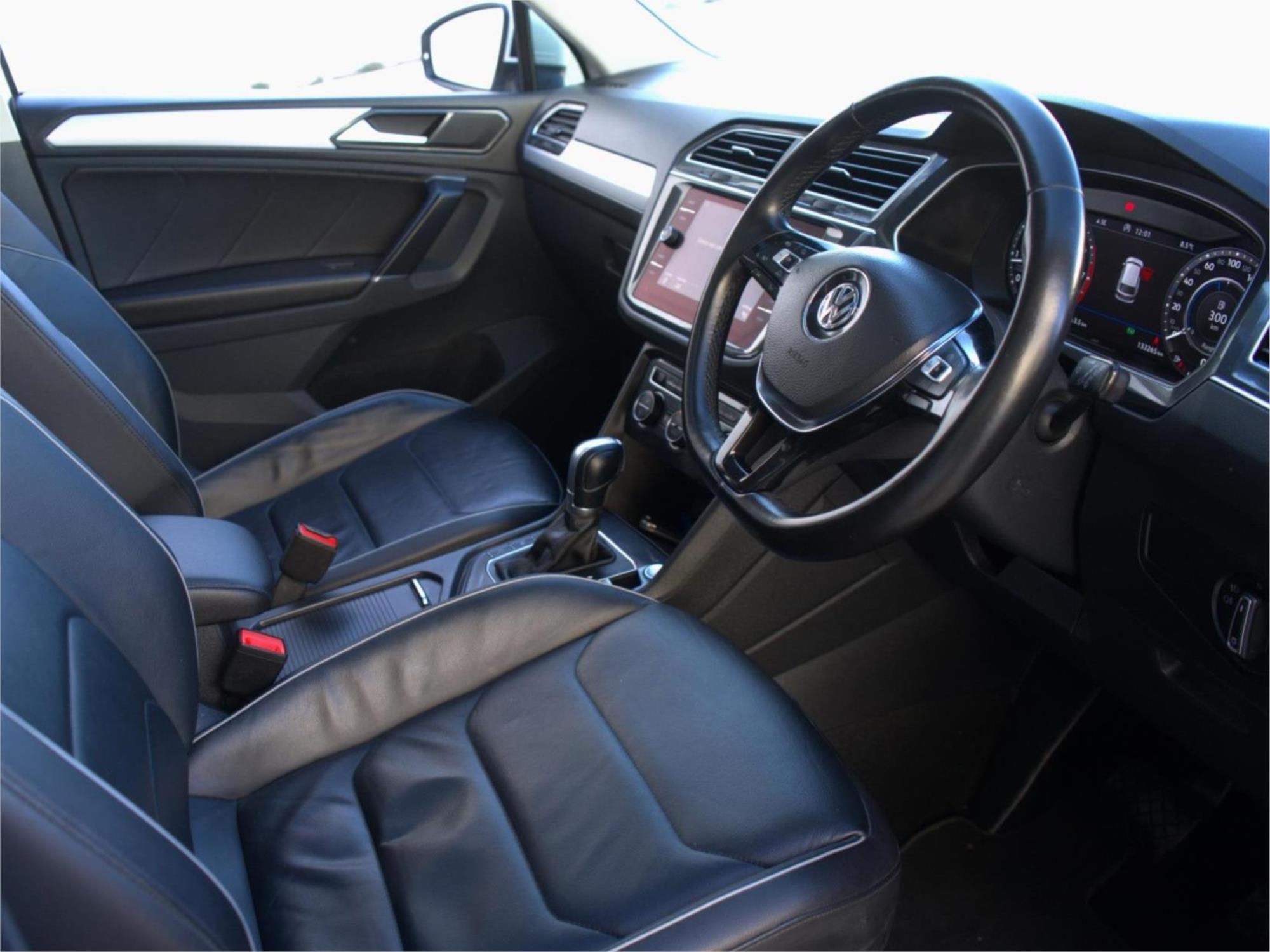2017 VOLKSWAGEN TIGUAN 5NA 110 TSI COMFORTLINE 6 SP AUTO DIRECT SHIFT 4D WAGON
