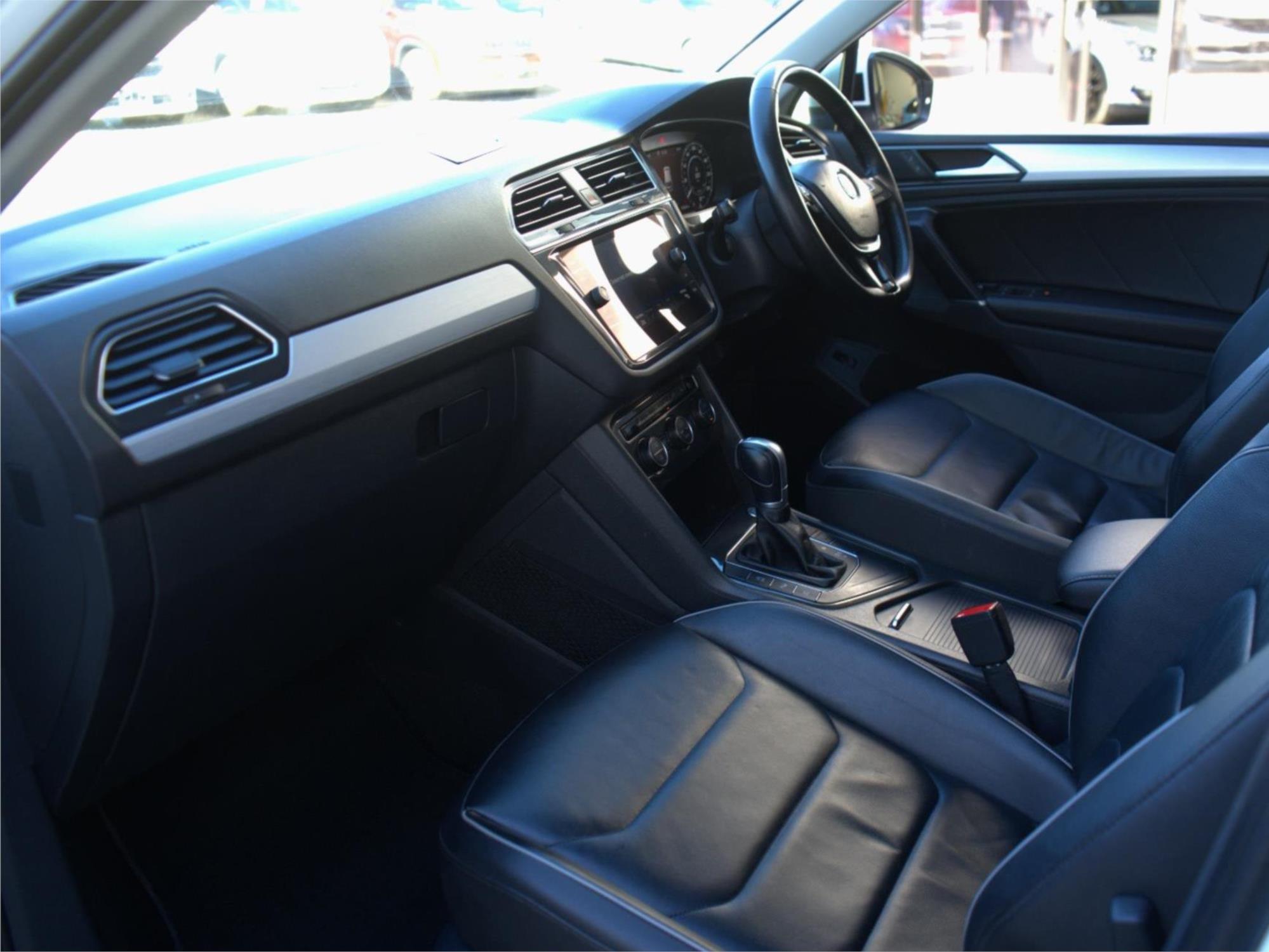 2017 VOLKSWAGEN TIGUAN 5NA 110 TSI COMFORTLINE 6 SP AUTO DIRECT SHIFT 4D WAGON