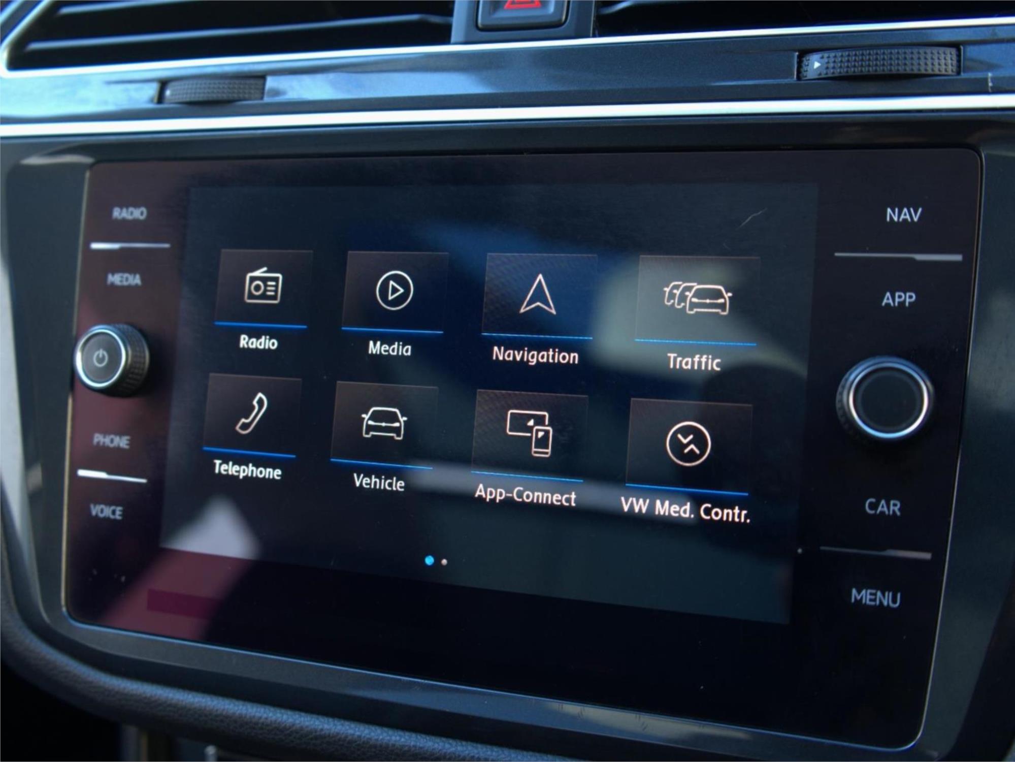 2017 VOLKSWAGEN TIGUAN 5NA 110 TSI COMFORTLINE 6 SP AUTO DIRECT SHIFT 4D WAGON