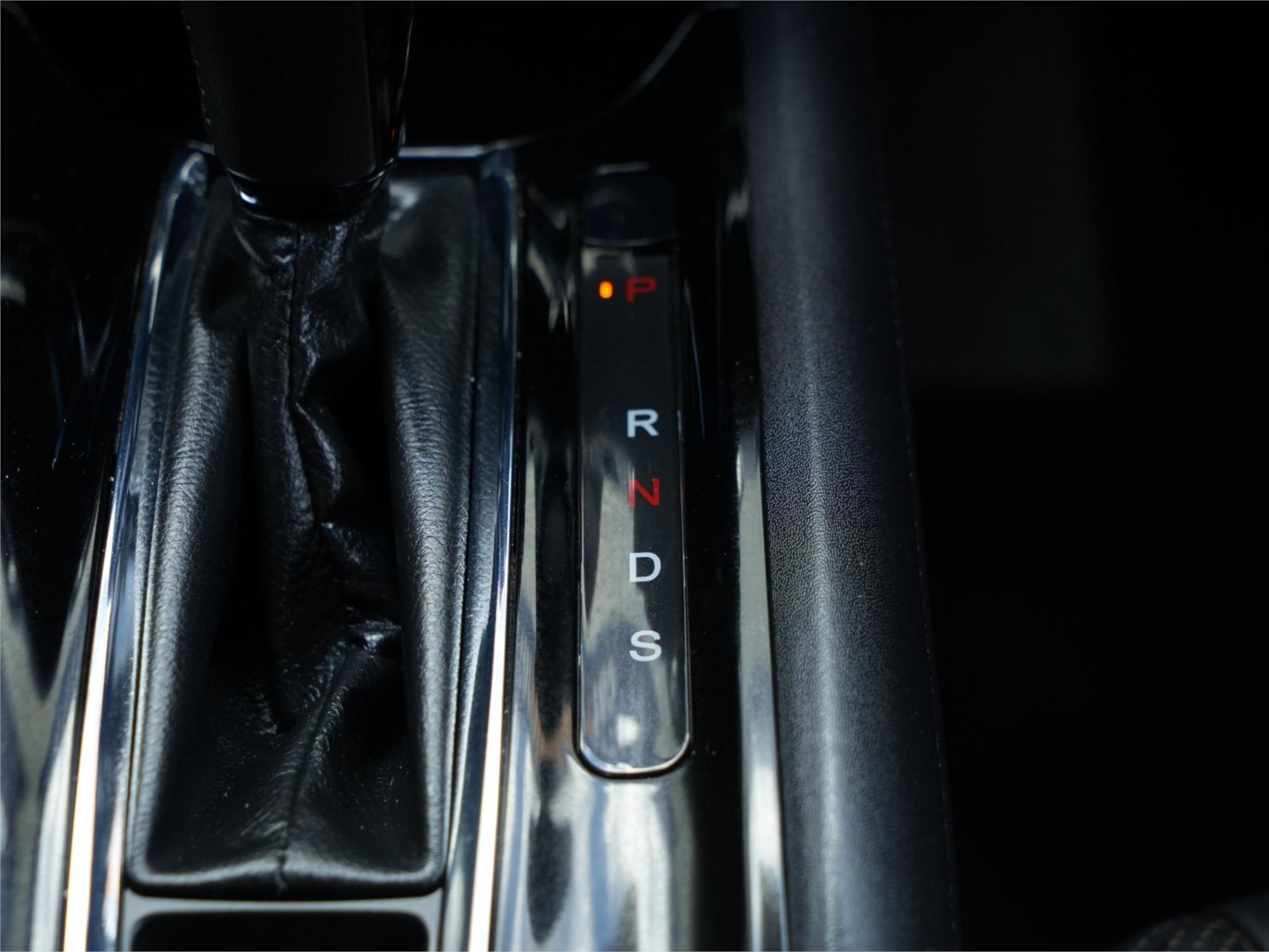 2017 HONDA HR-V MY16 VTi-L CONTINUOUS VARIABLE 4D WAGON