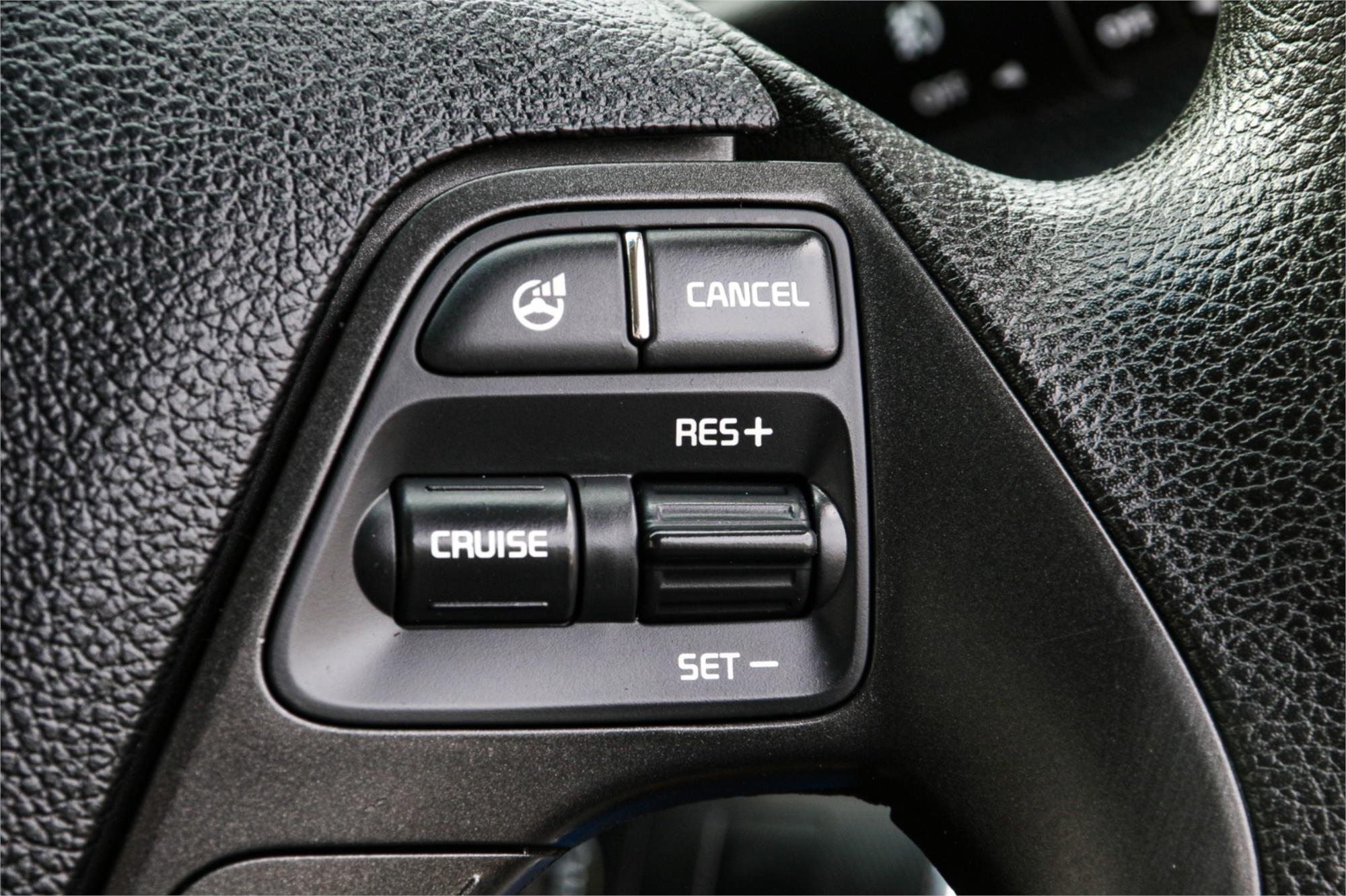 2014 KIA CERATO YD MY14 S 6 SP AUTOMATIC 5D HATCHBACK