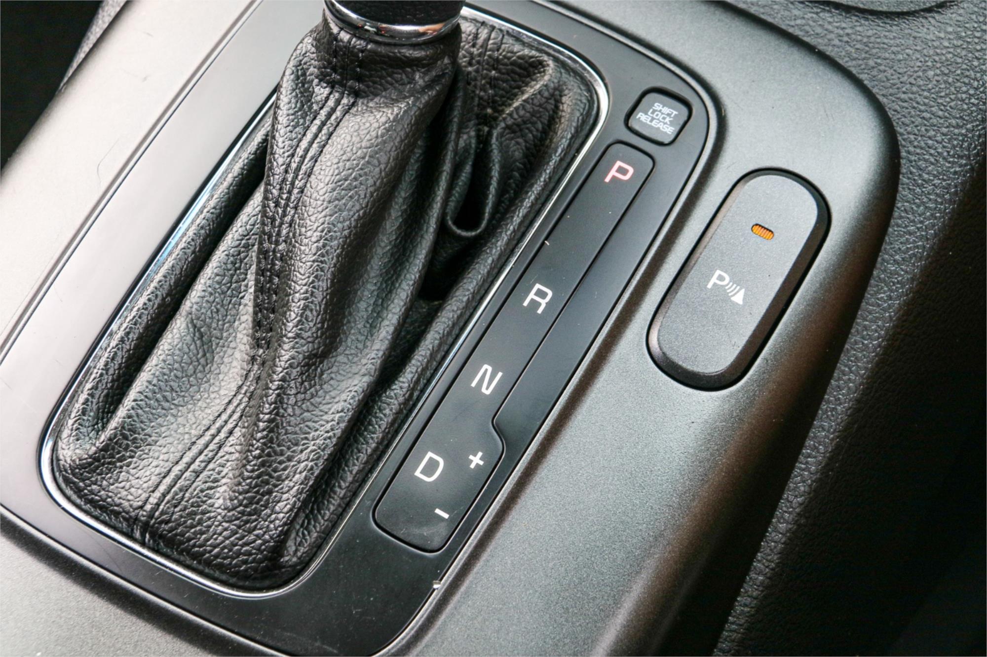 2014 KIA CERATO YD MY14 S 6 SP AUTOMATIC 5D HATCHBACK