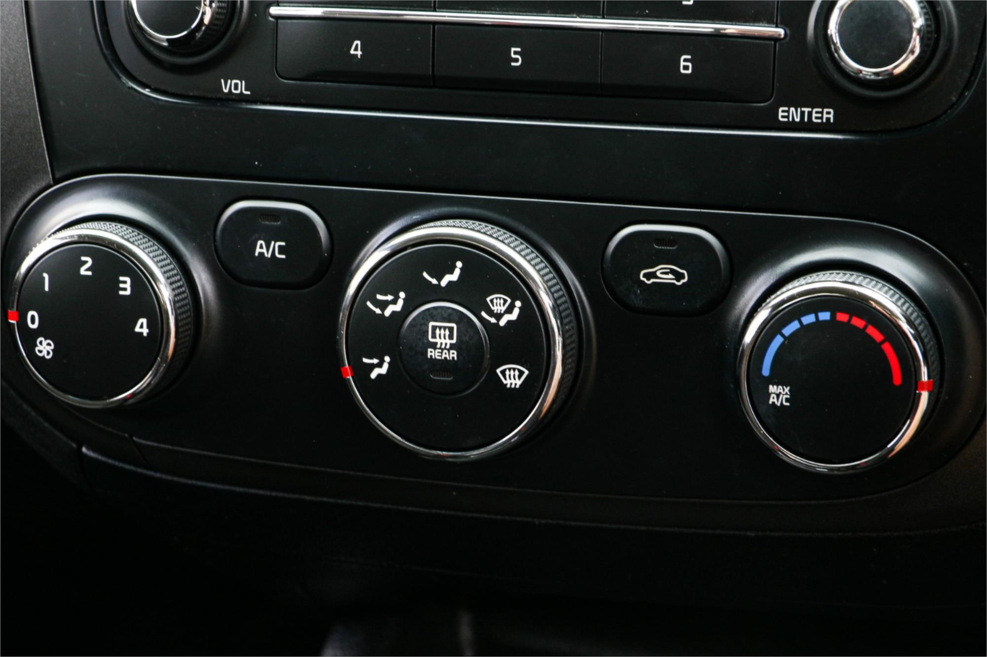 2014 KIA CERATO YD MY14 S 6 SP AUTOMATIC 5D HATCHBACK
