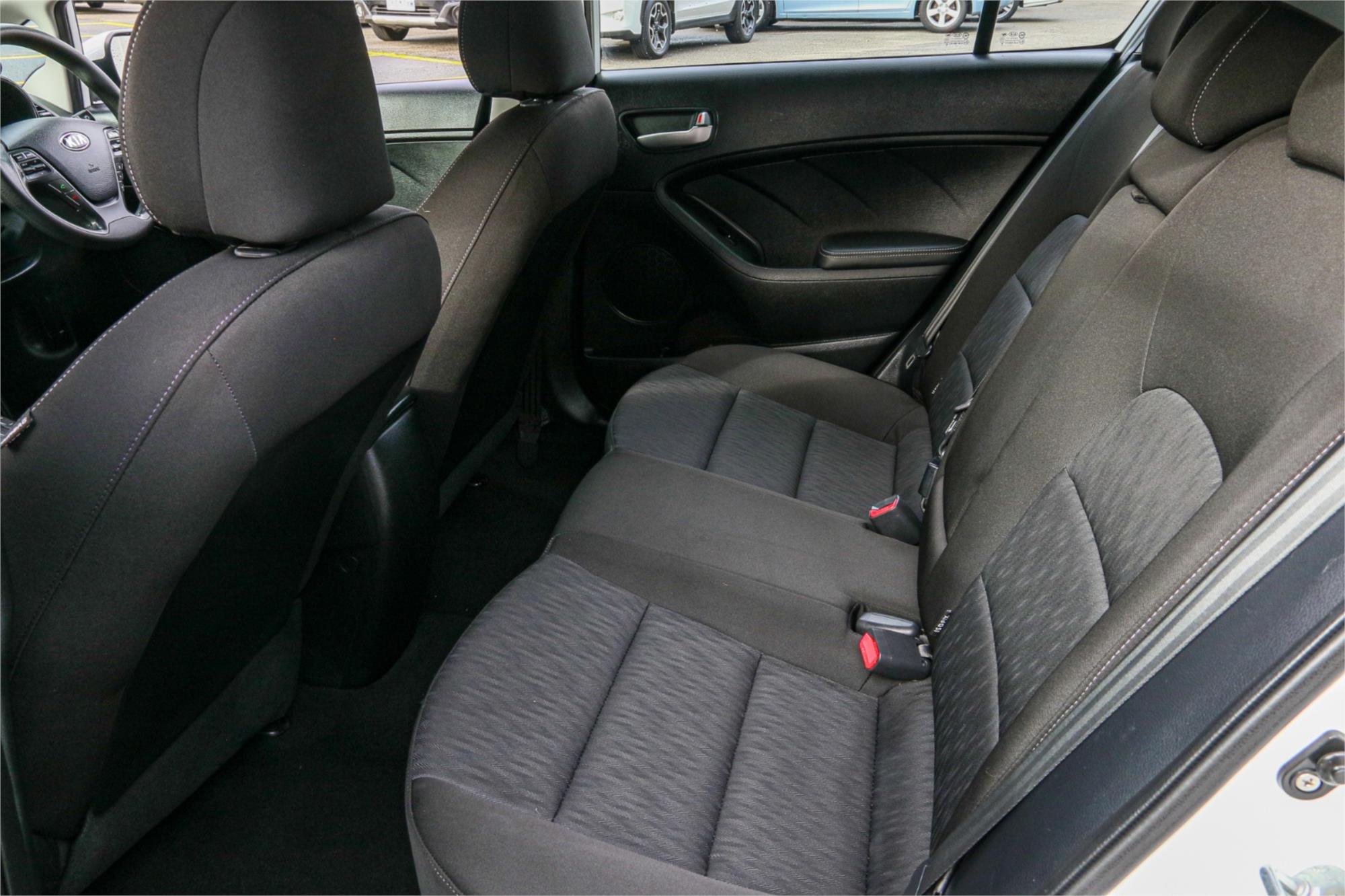 2014 KIA CERATO YD MY14 S 6 SP AUTOMATIC 5D HATCHBACK