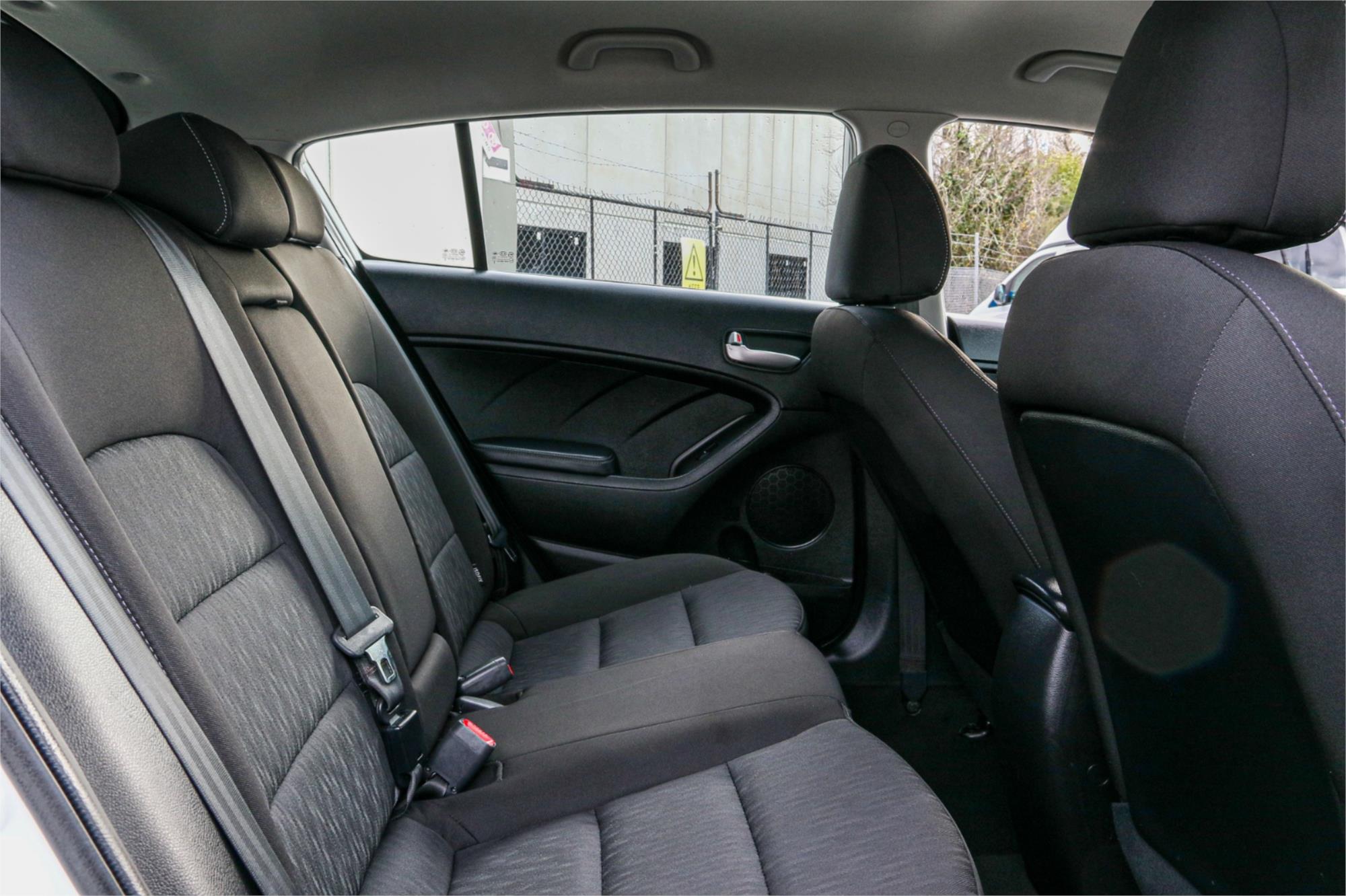 2014 KIA CERATO YD MY14 S 6 SP AUTOMATIC 5D HATCHBACK