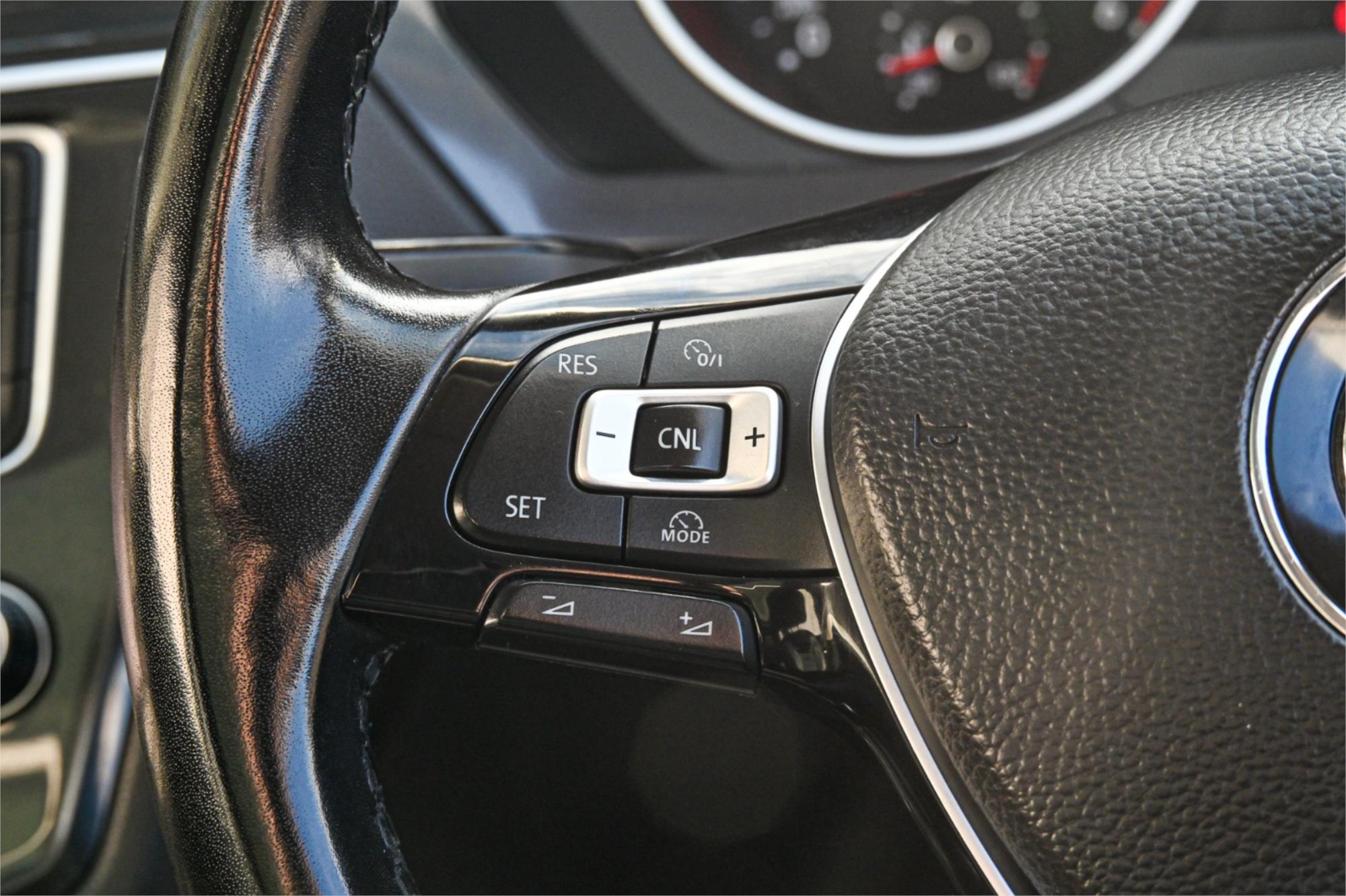 2017 VOLKSWAGEN TIGUAN 5NA 110 TDI COMFORTLINE 7 SP AUTO DIRECT SHIFT 4D WAGON
