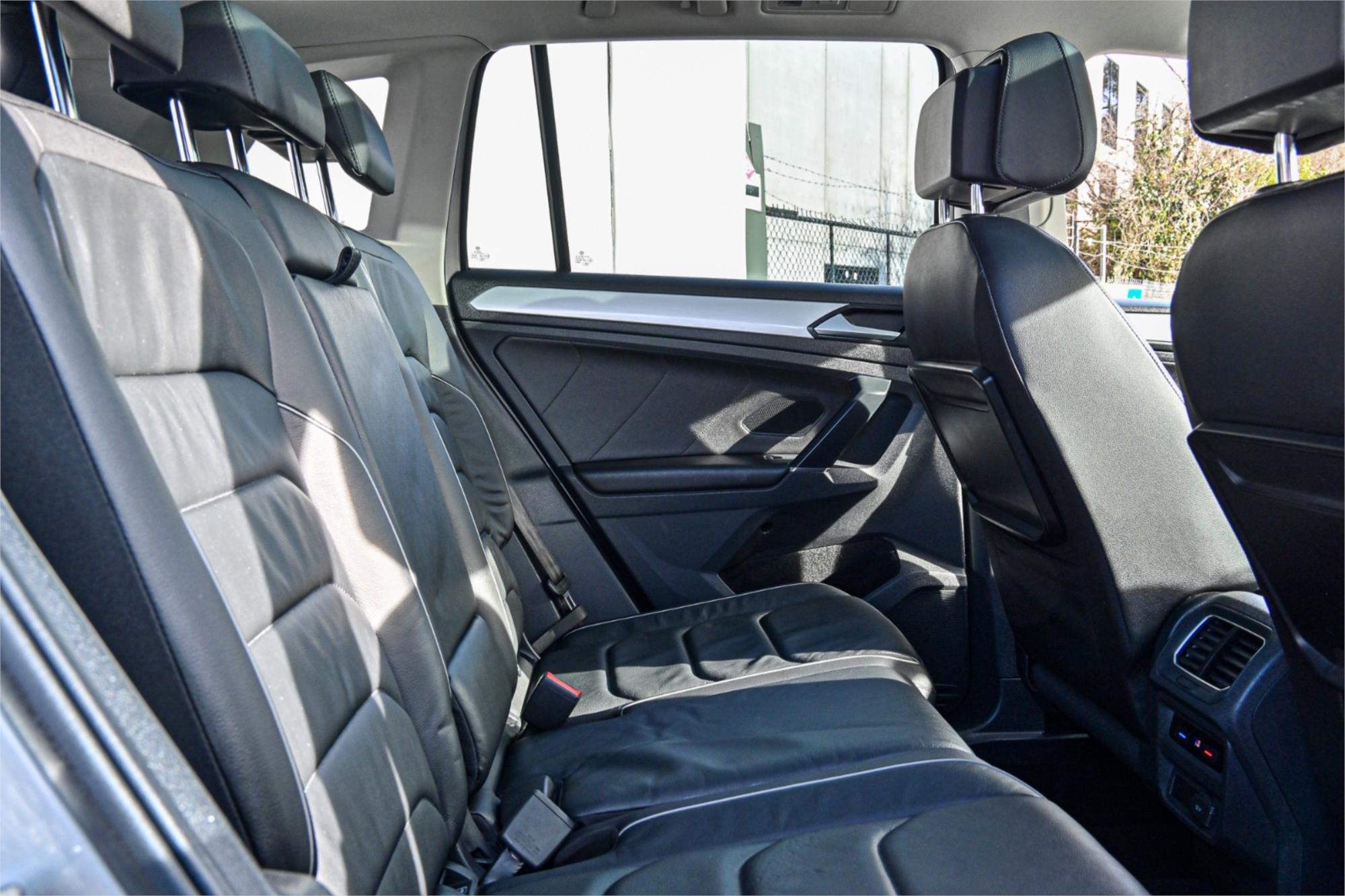 2017 VOLKSWAGEN TIGUAN 5NA 110 TDI COMFORTLINE 7 SP AUTO DIRECT SHIFT 4D WAGON