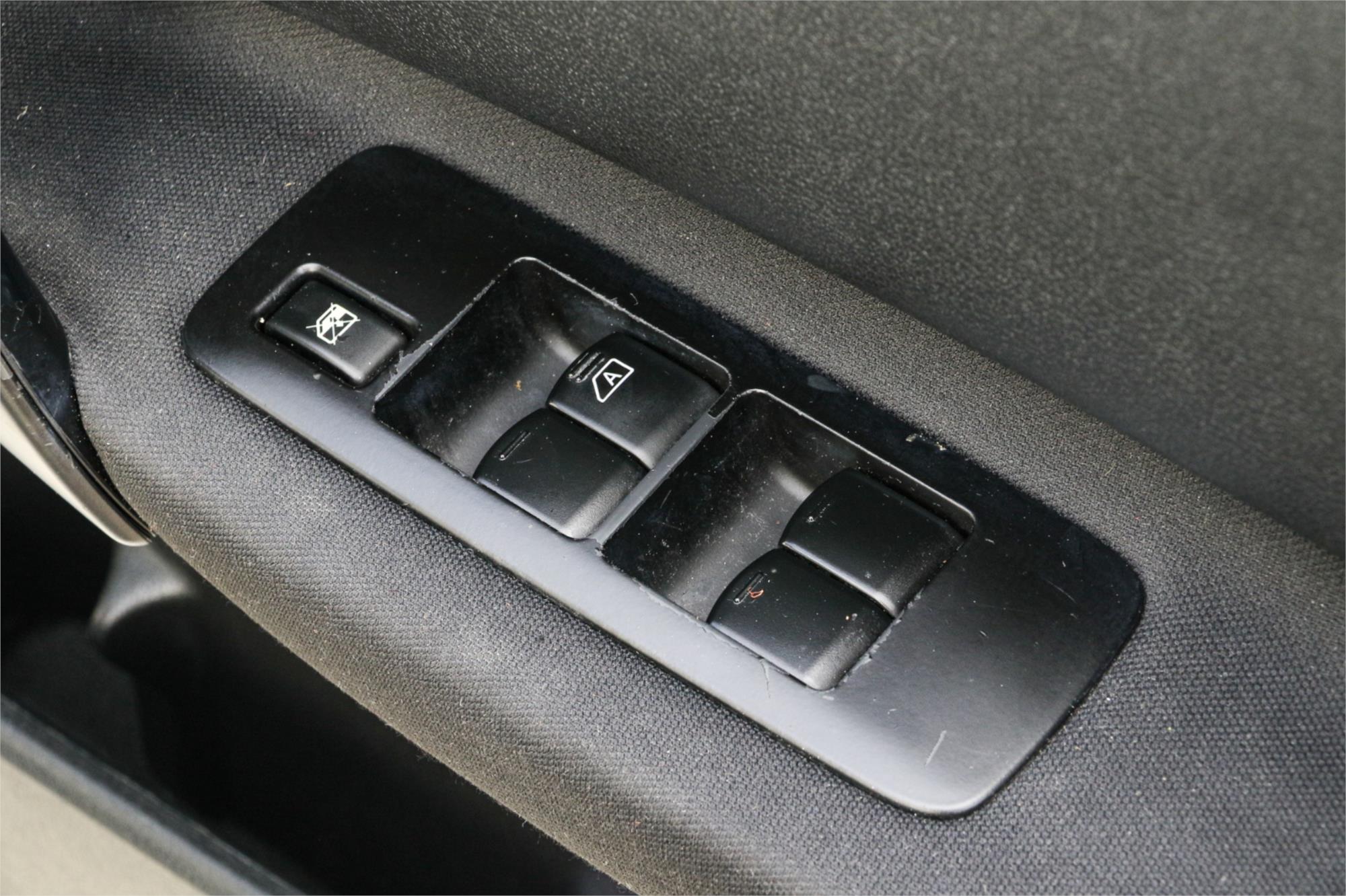 2012 NISSAN DUALIS J10 SERIES 3 ST (4x2) CVT AUTO 6 SP SEQUENTIAL 4D WAGON