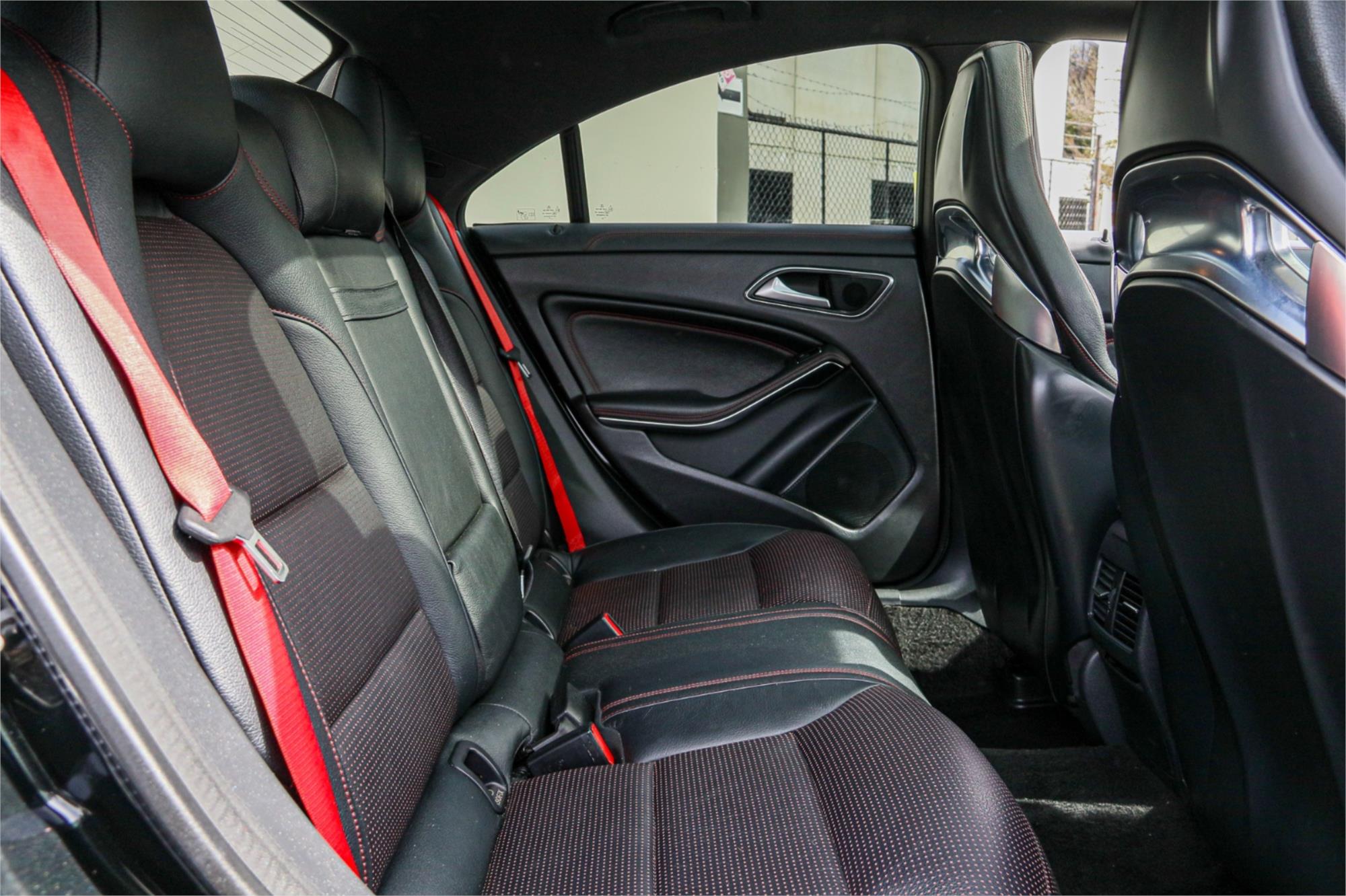 2015 MERCEDES-BENZ CLA 117 MY15 45 AMG 7 SP AUTOMATIC 4D COUPE
