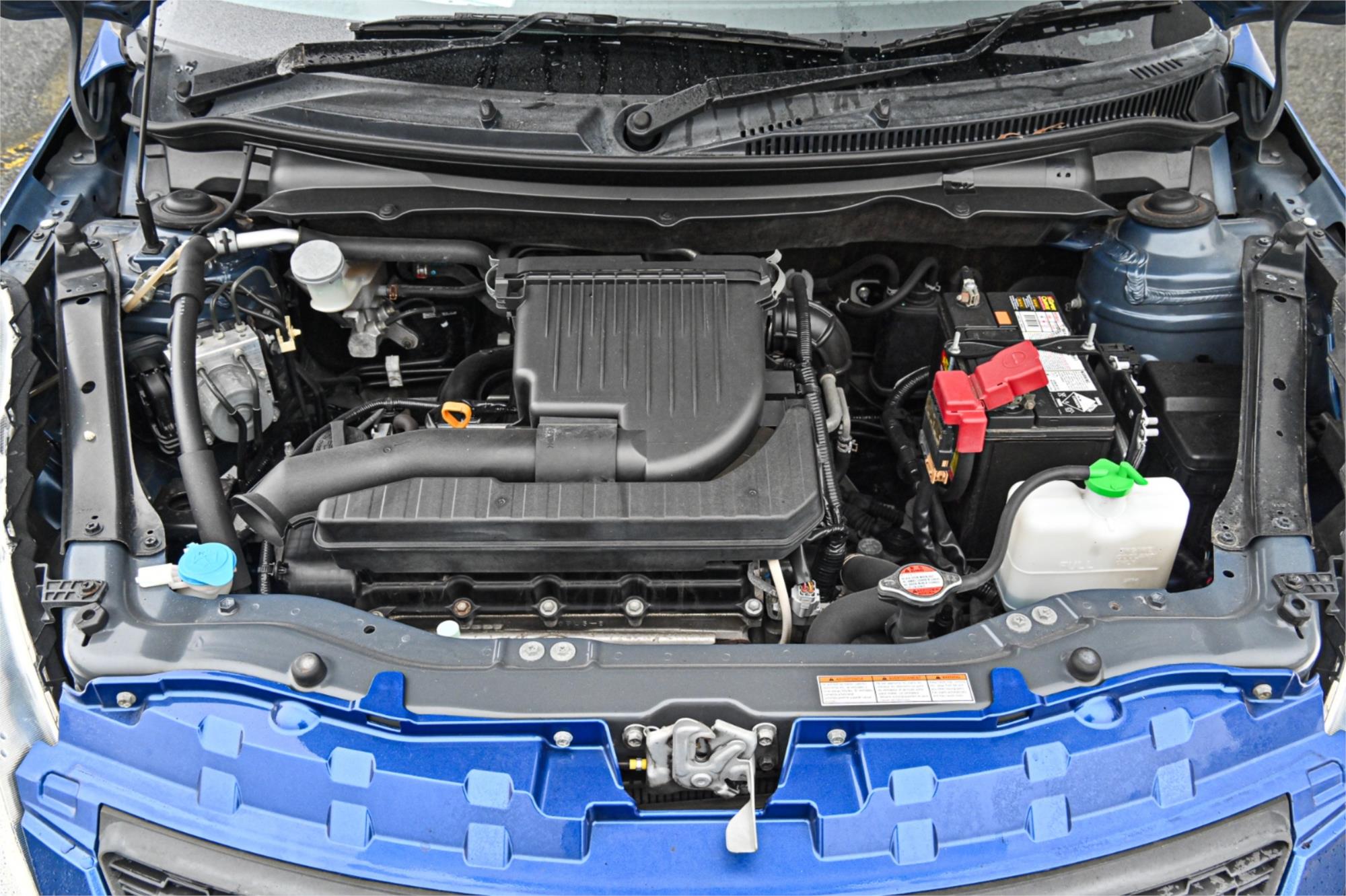 2014 SUZUKI SWIFT FZ MY13 GL 5 SP MANUAL 5D HATCHBACK