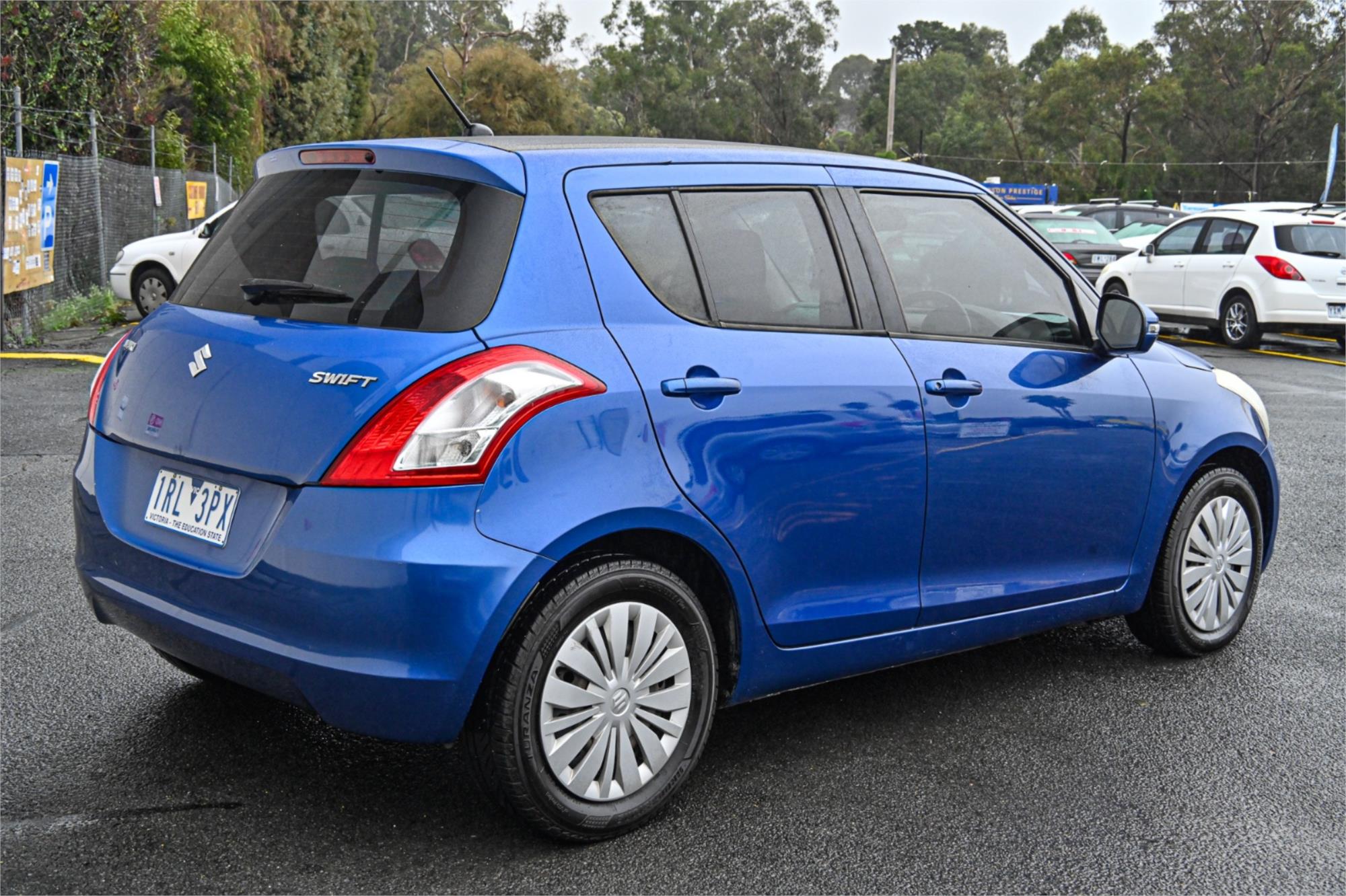 2014 SUZUKI SWIFT FZ MY13 GL 5 SP MANUAL 5D HATCHBACK