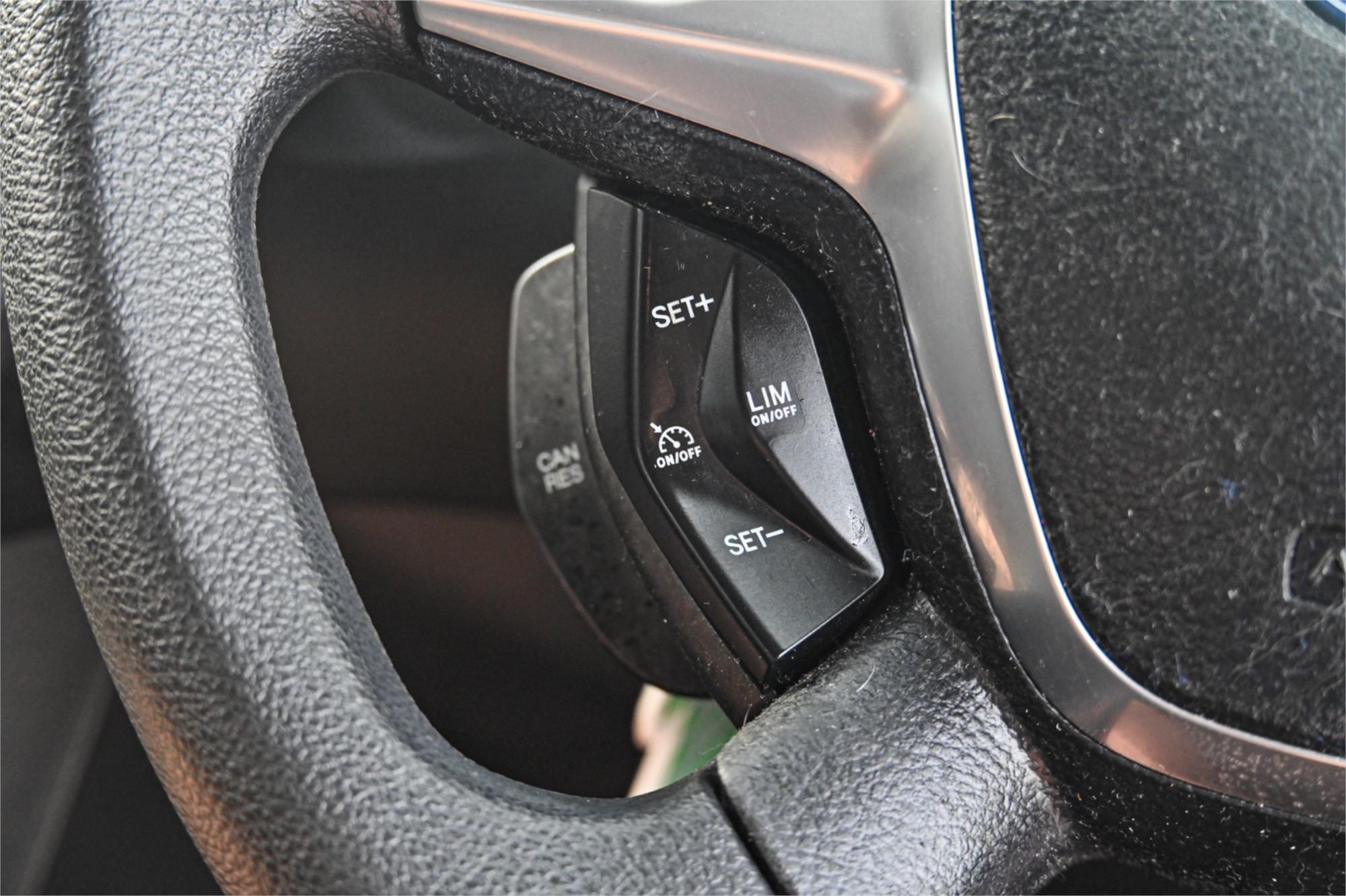 2012 FORD FOCUS LW MK2 TREND 6 SP AUTOMATIC 4D SEDAN