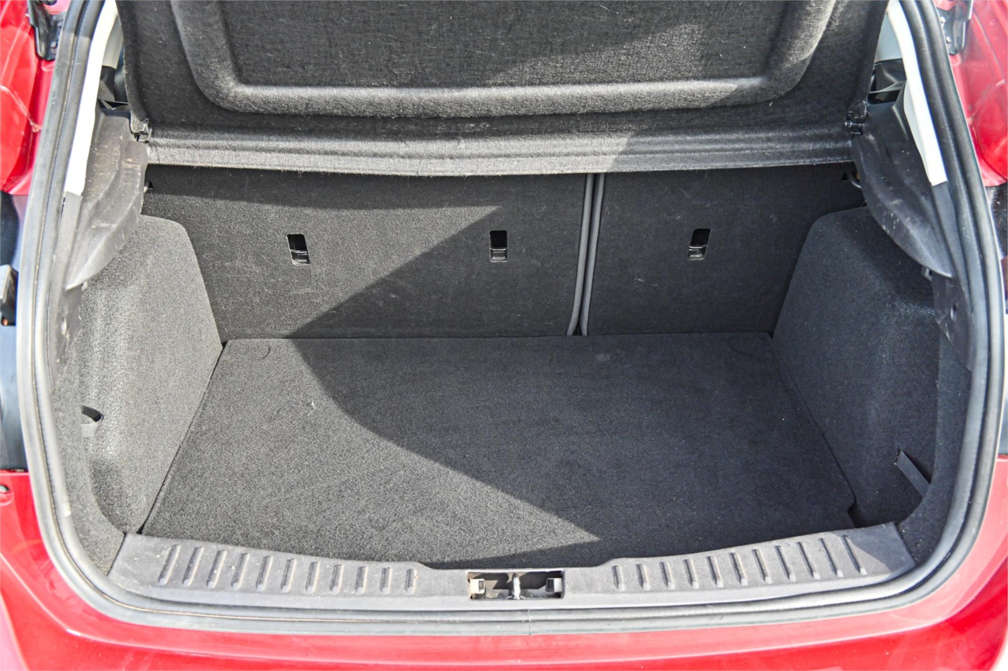 2012 FORD FOCUS LW MK2 TREND 6 SP AUTOMATIC 4D SEDAN