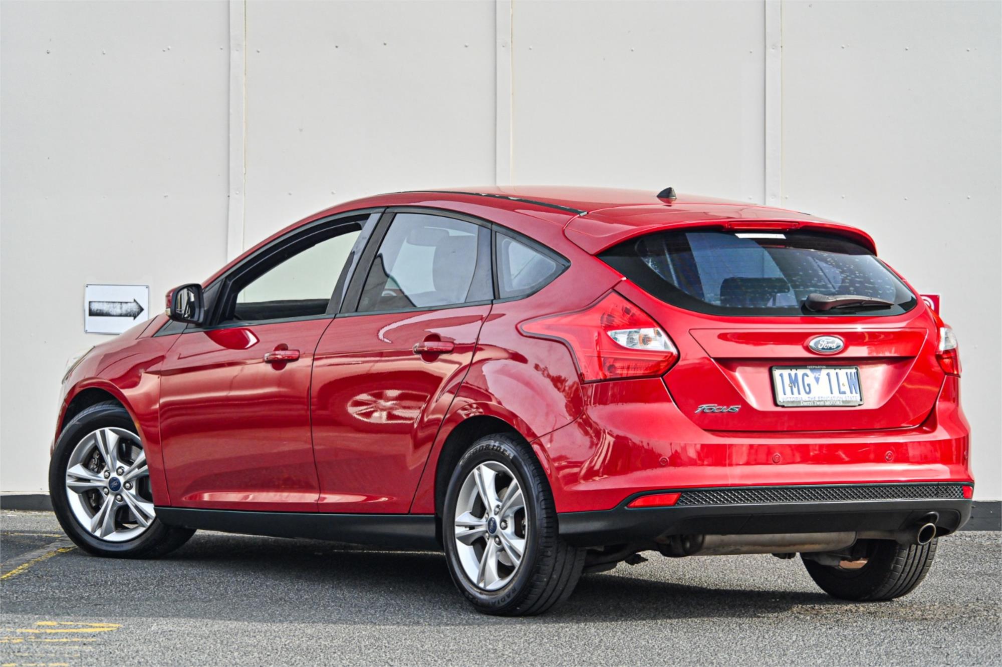 2012 FORD FOCUS LW MK2 TREND 6 SP AUTOMATIC 4D SEDAN