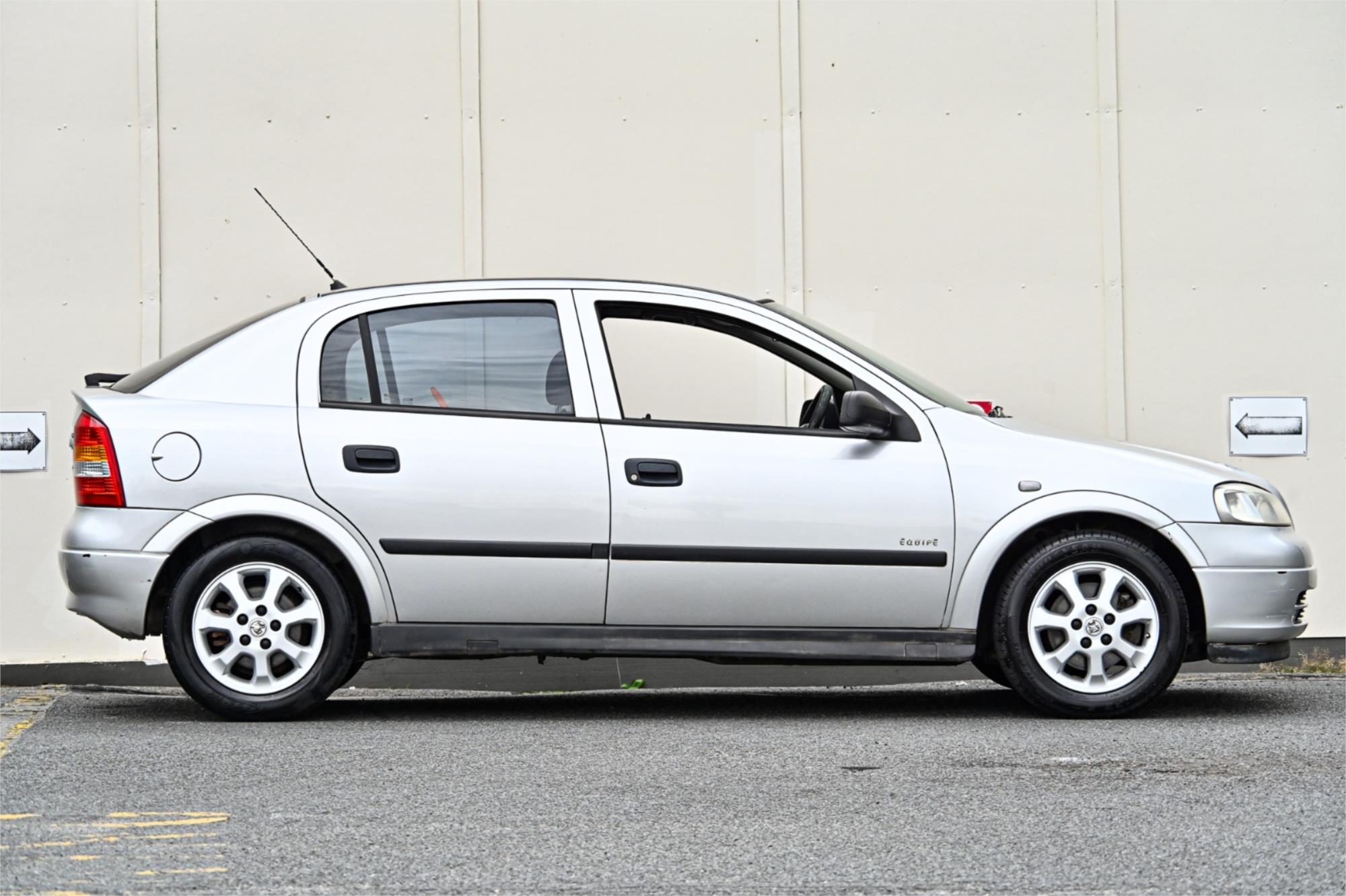 2005 HOLDEN ASTRA TS CLASSIC 4 SP AUTOMATIC 5D HATCHBACK