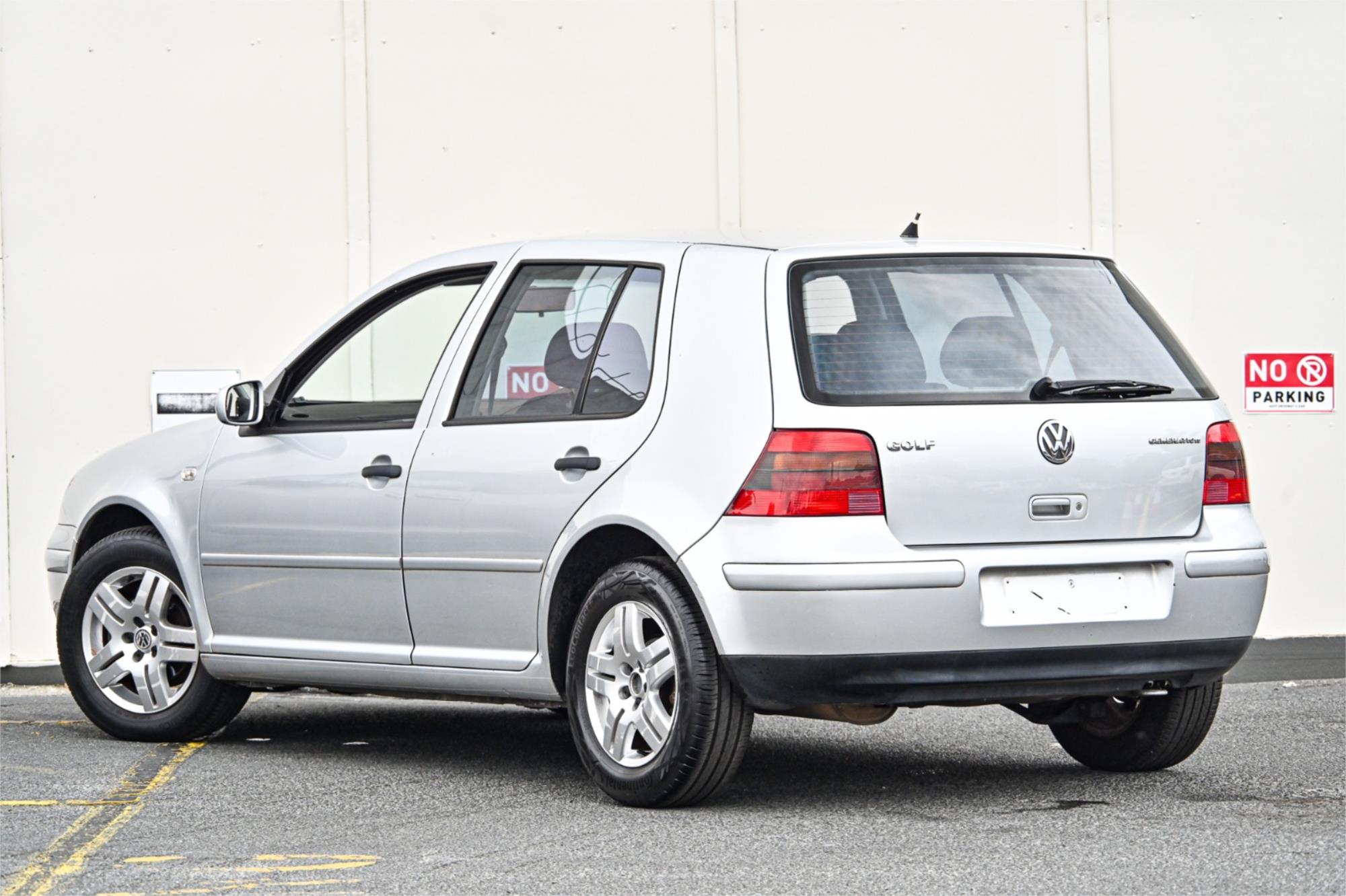 2003 VOLKSWAGEN GOLF 1.6 S 4 SP AUTOMATIC 5D HATCHBACK