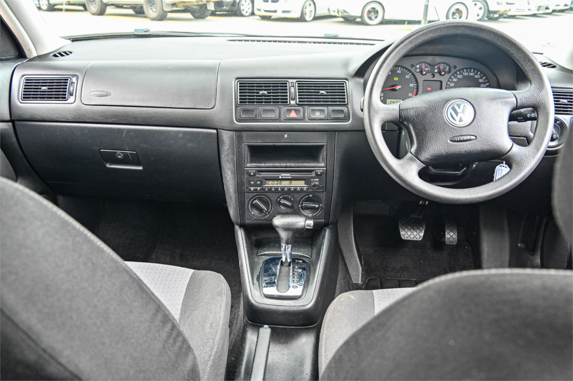 2003 VOLKSWAGEN GOLF 1.6 S 4 SP AUTOMATIC 5D HATCHBACK