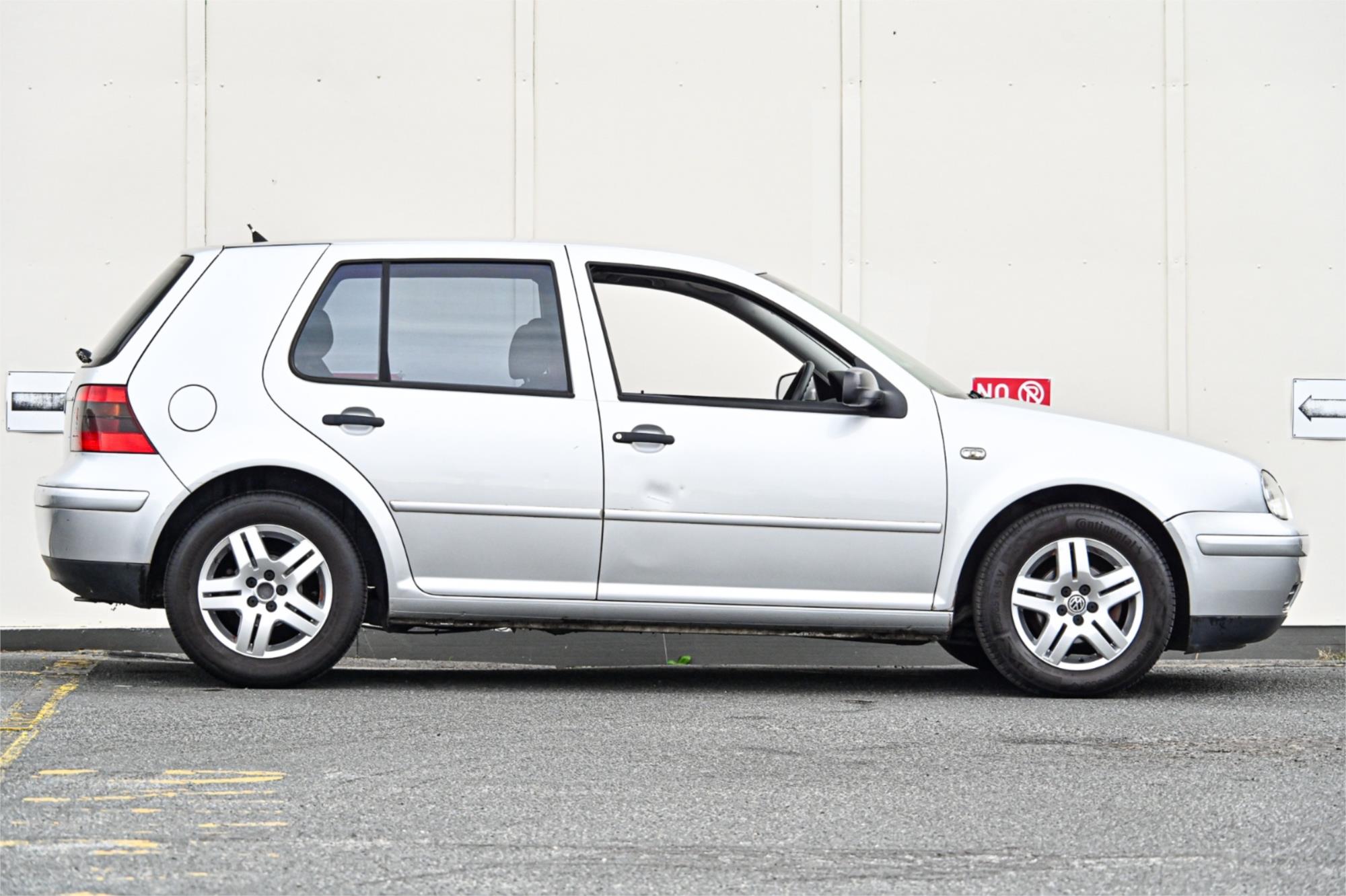 2003 VOLKSWAGEN GOLF 1.6 S 4 SP AUTOMATIC 5D HATCHBACK