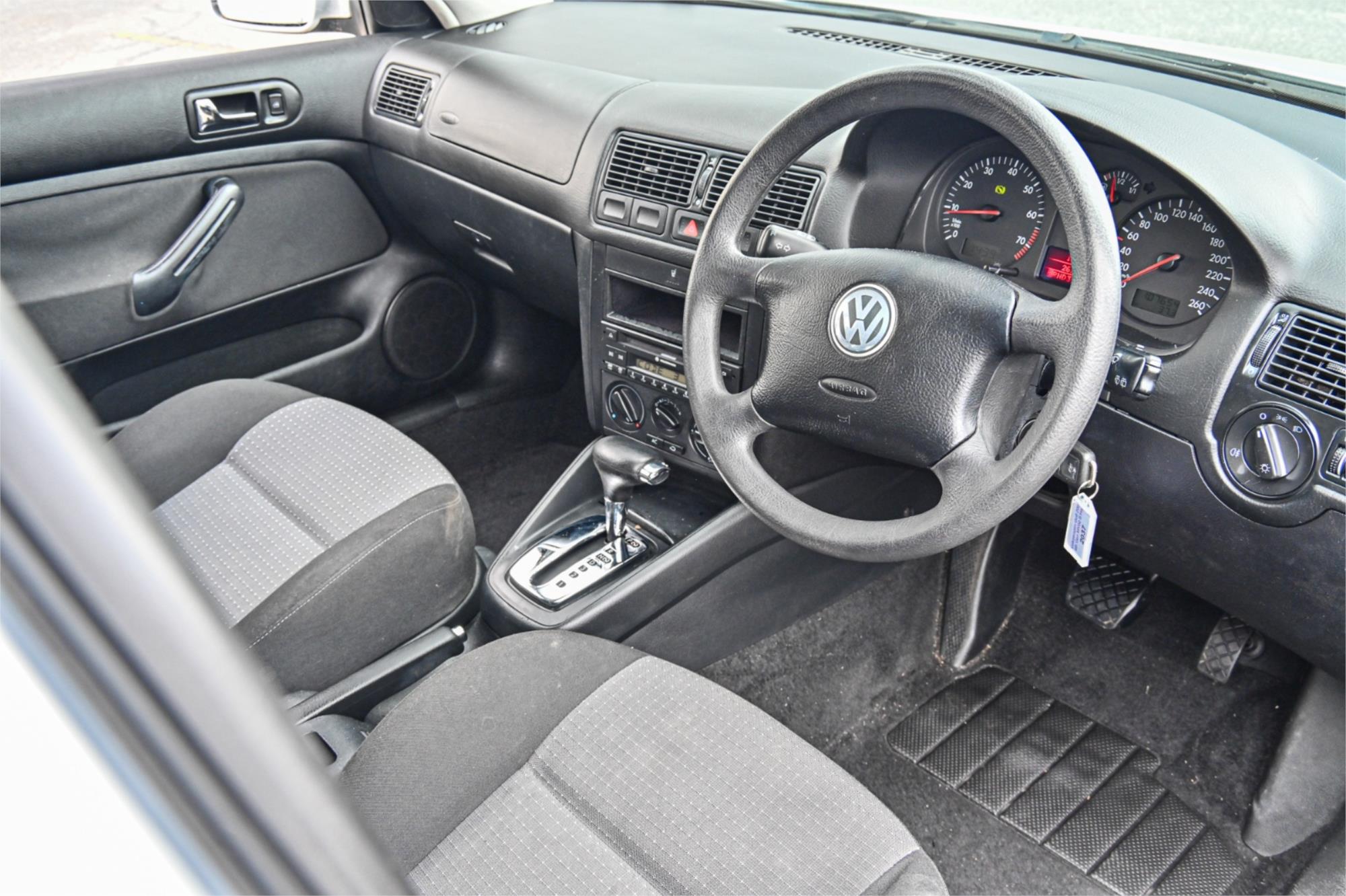 2003 VOLKSWAGEN GOLF 1.6 S 4 SP AUTOMATIC 5D HATCHBACK