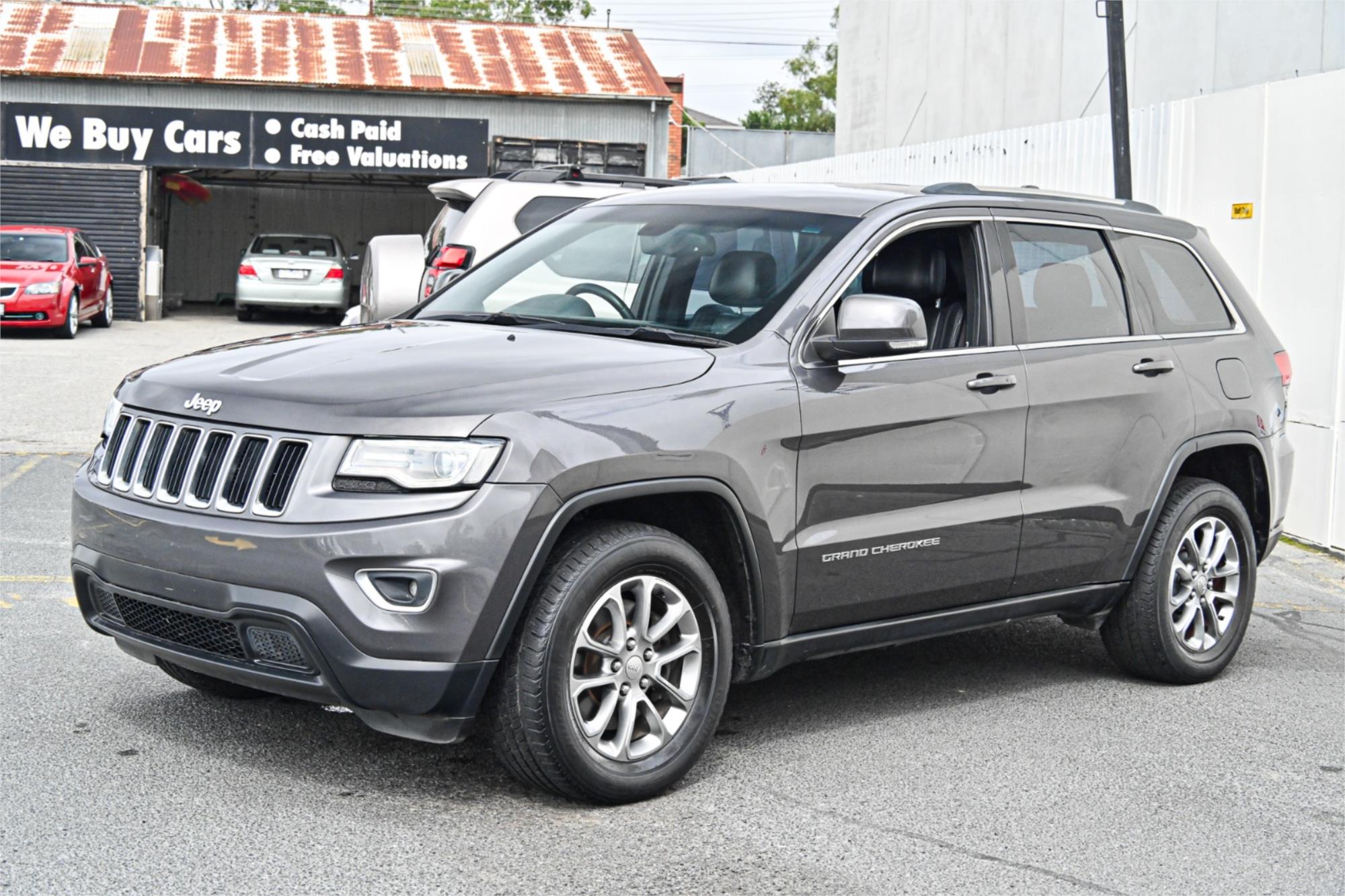 2013 JEEP GRAND CHEROKEE WK MY13 LAREDO (4x4) 5 SP AUTOMATIC 4D WAGON