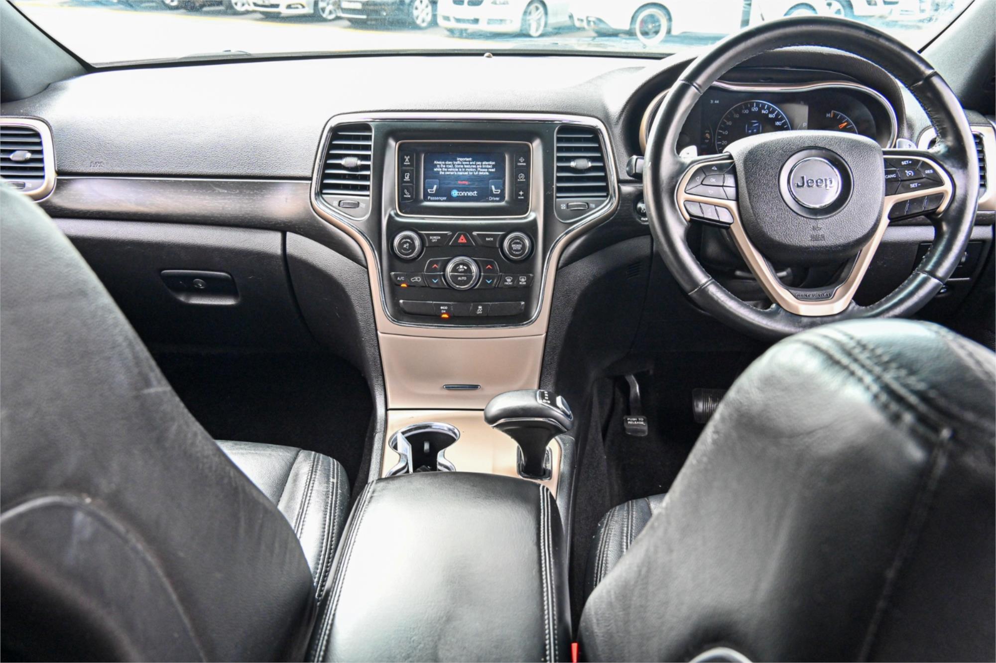 2013 JEEP GRAND CHEROKEE WK MY13 LAREDO (4x4) 5 SP AUTOMATIC 4D WAGON
