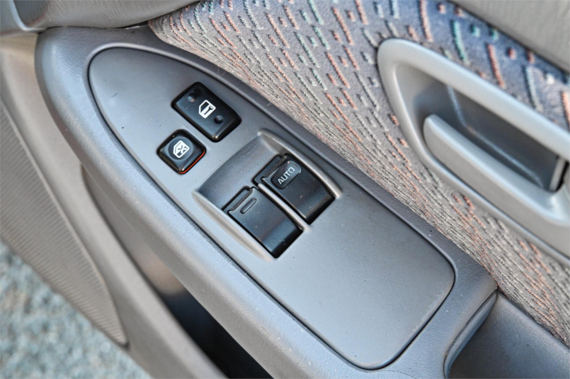 2000 TOYOTA CAMRY MCV20R (II) CSi 4 SP AUTOMATIC 4D SEDAN