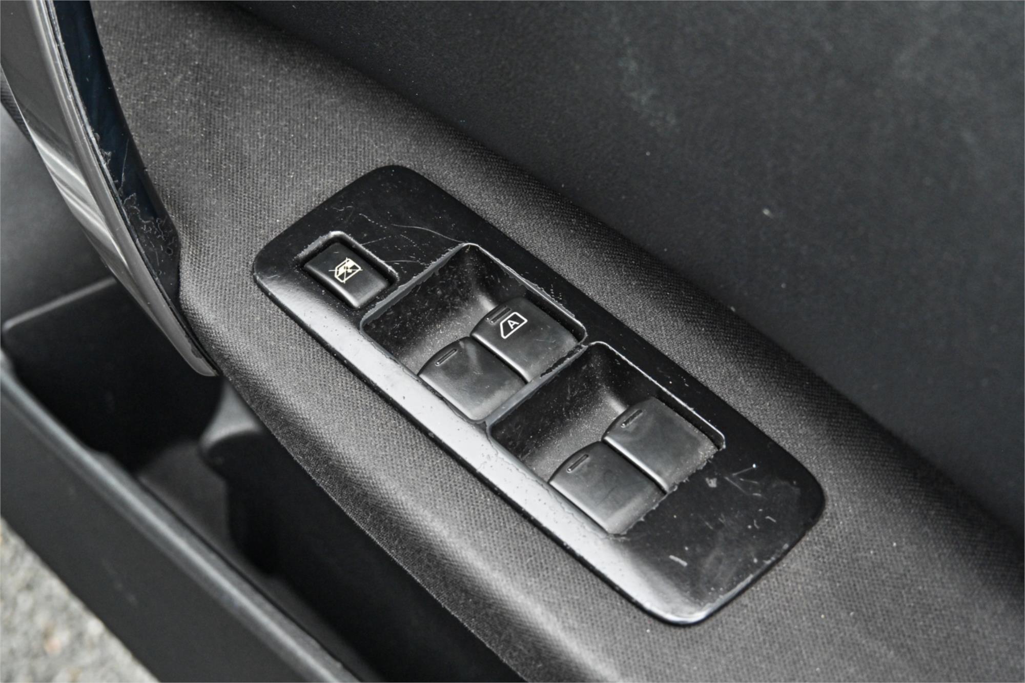 2013 NISSAN DUALIS J10 MY13 TS (4x2) 6 SP MANUAL 4D WAGON