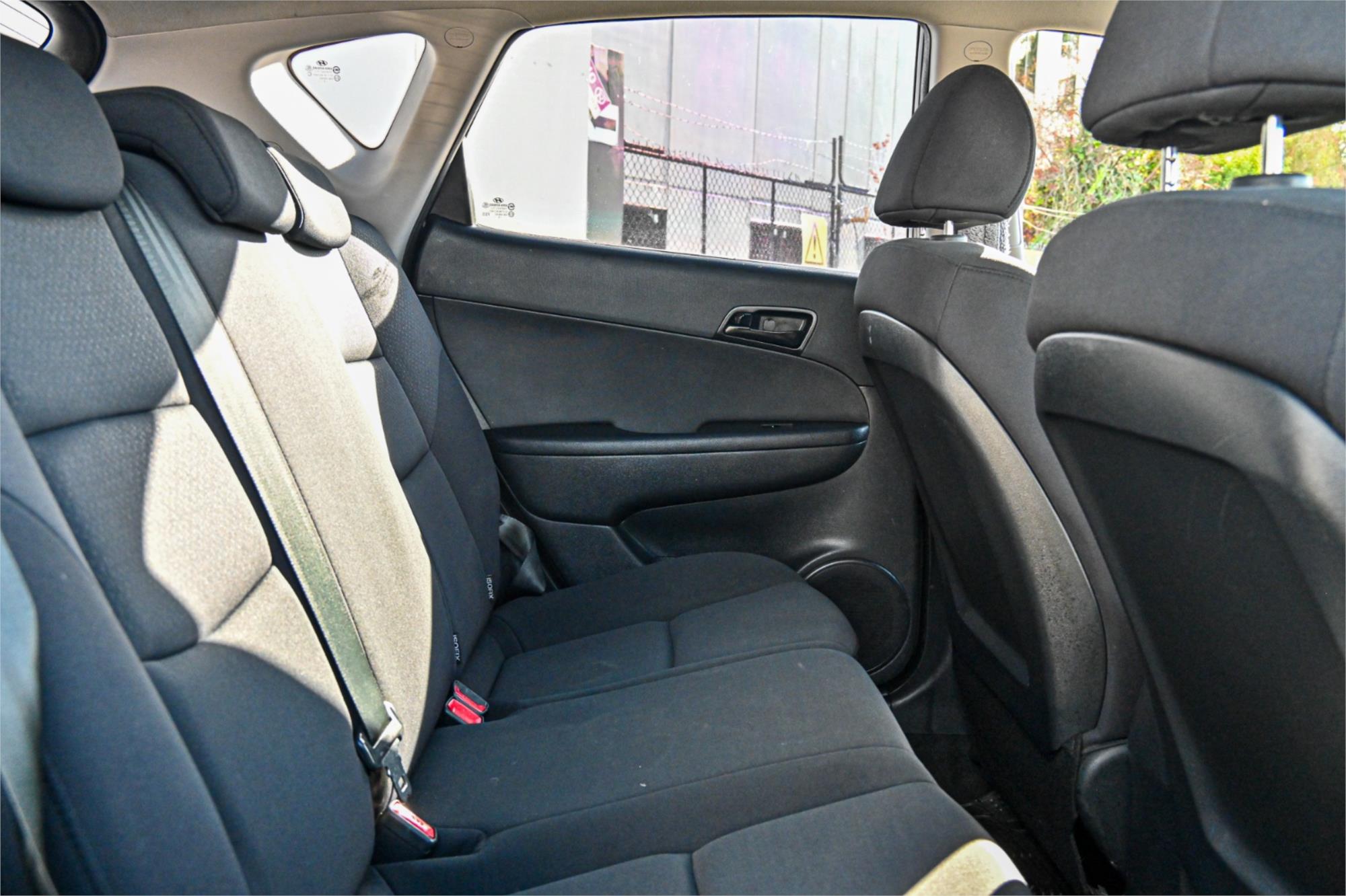 2011 HYUNDAI i30 FD MY11 SX 4 SP AUTOMATIC 5D HATCHBACK