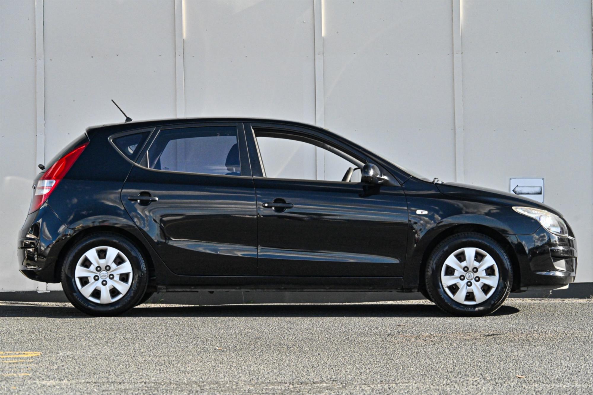 2011 HYUNDAI i30 FD MY11 SX 4 SP AUTOMATIC 5D HATCHBACK